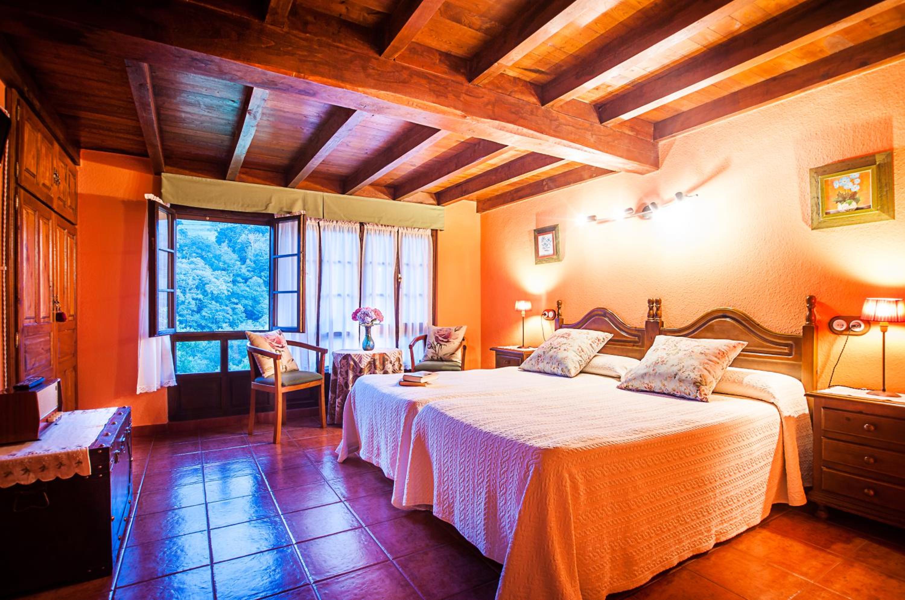 Superior Twin Room with Garden View photo 3