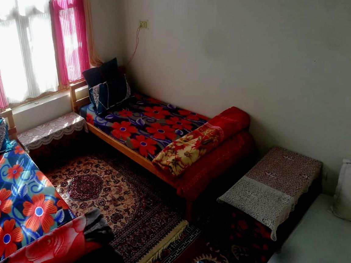 Male Dormitory Room photo 2