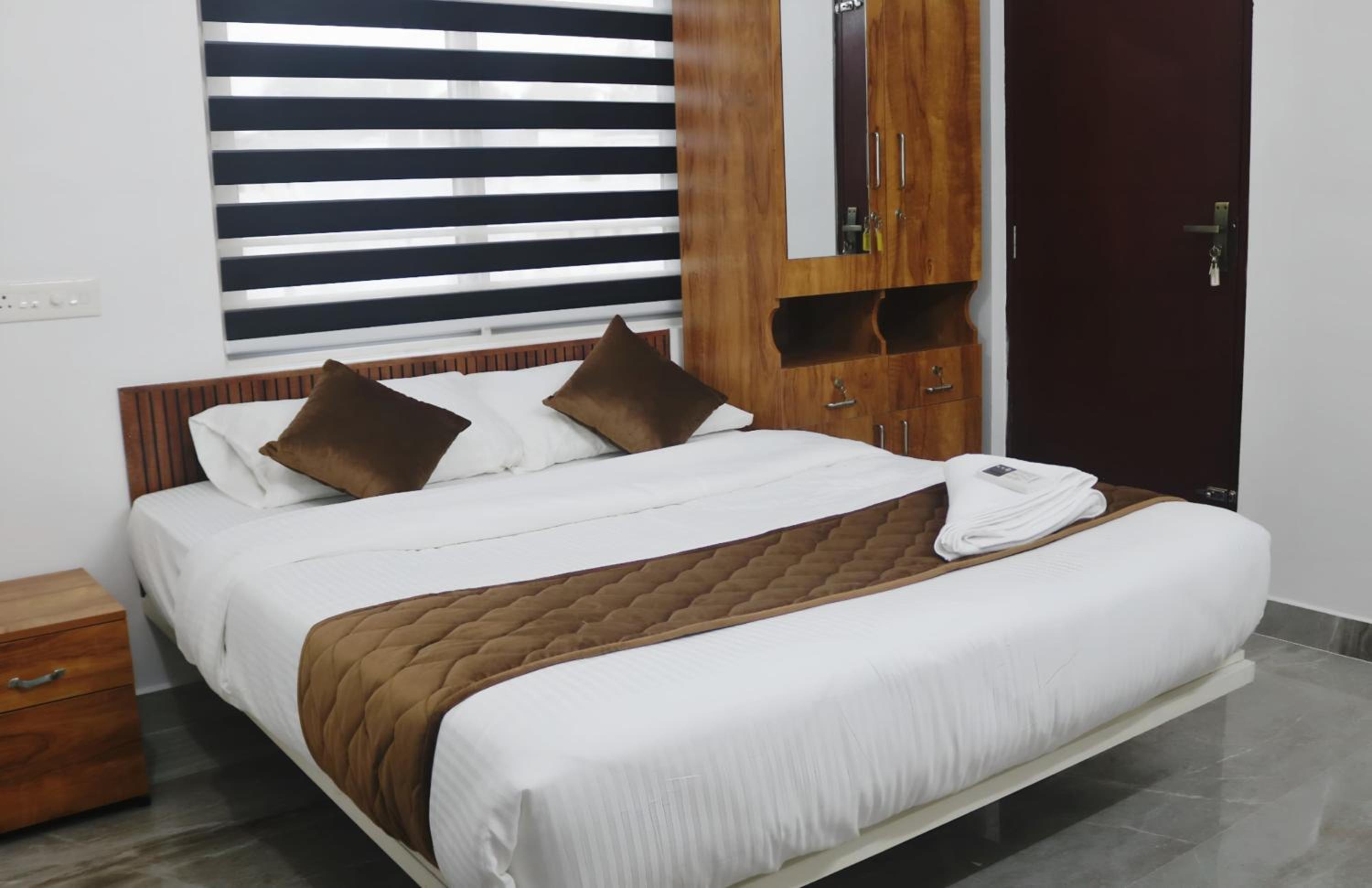 Two-Bedroom Deluxe Apartment - Photo 1