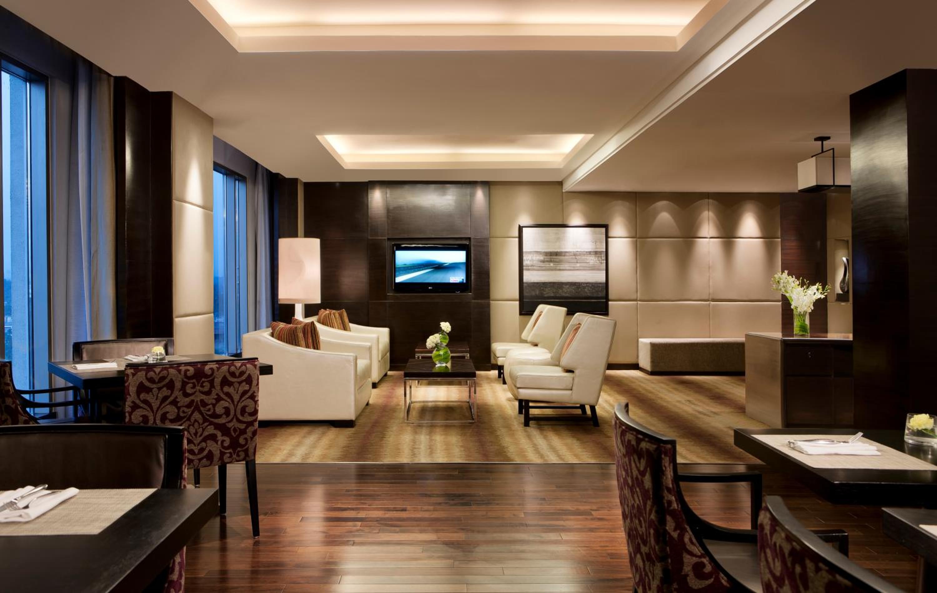 Presidential Suite with complimentary Breakfast & Club access with unlimited IMFL Beverages 5PM to 7PM photo