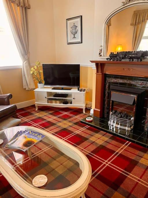 Two-Bedroom House photo 2