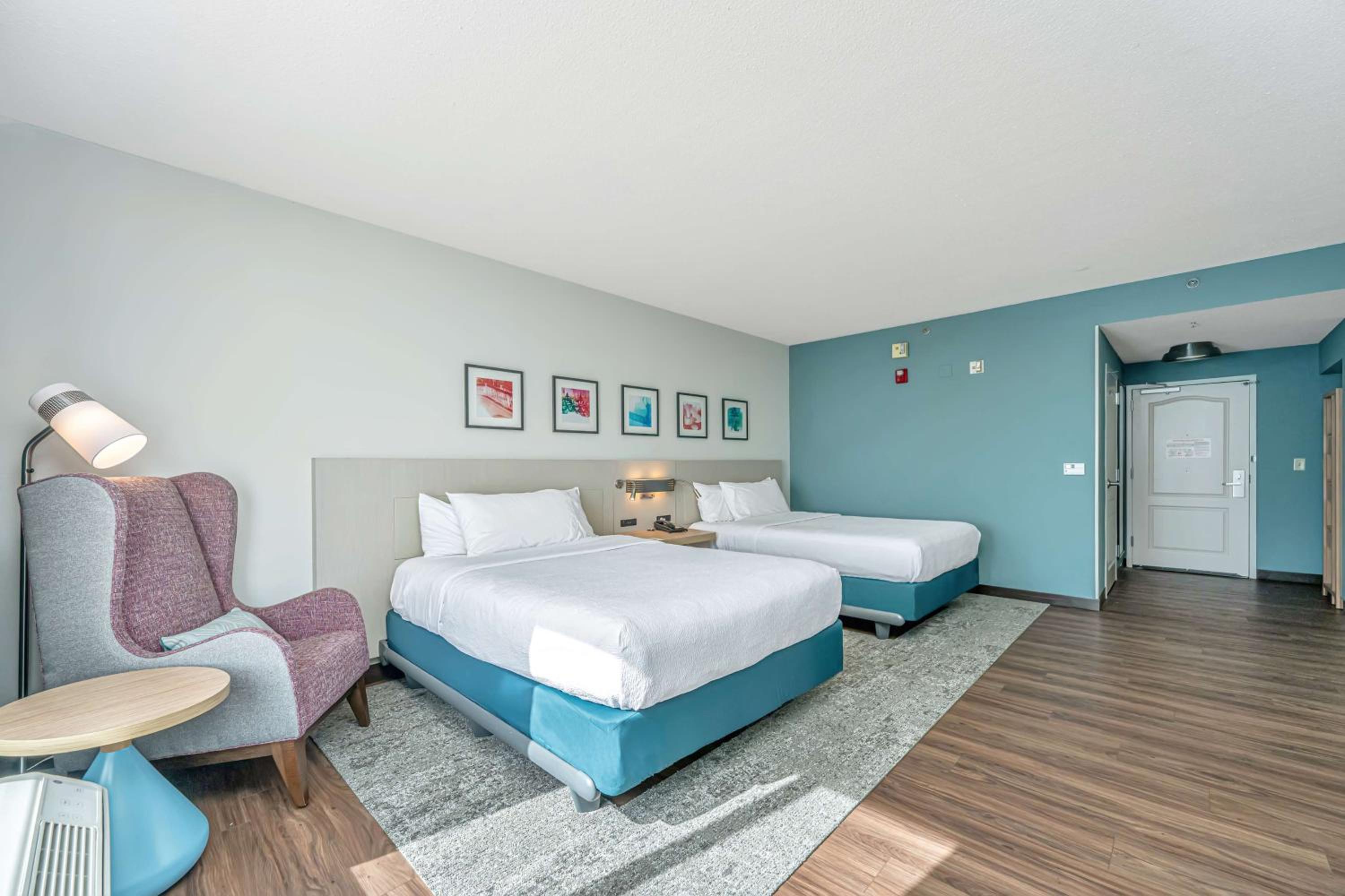 Queen Room with Two Queen Beds - Mobility and Hearing Access