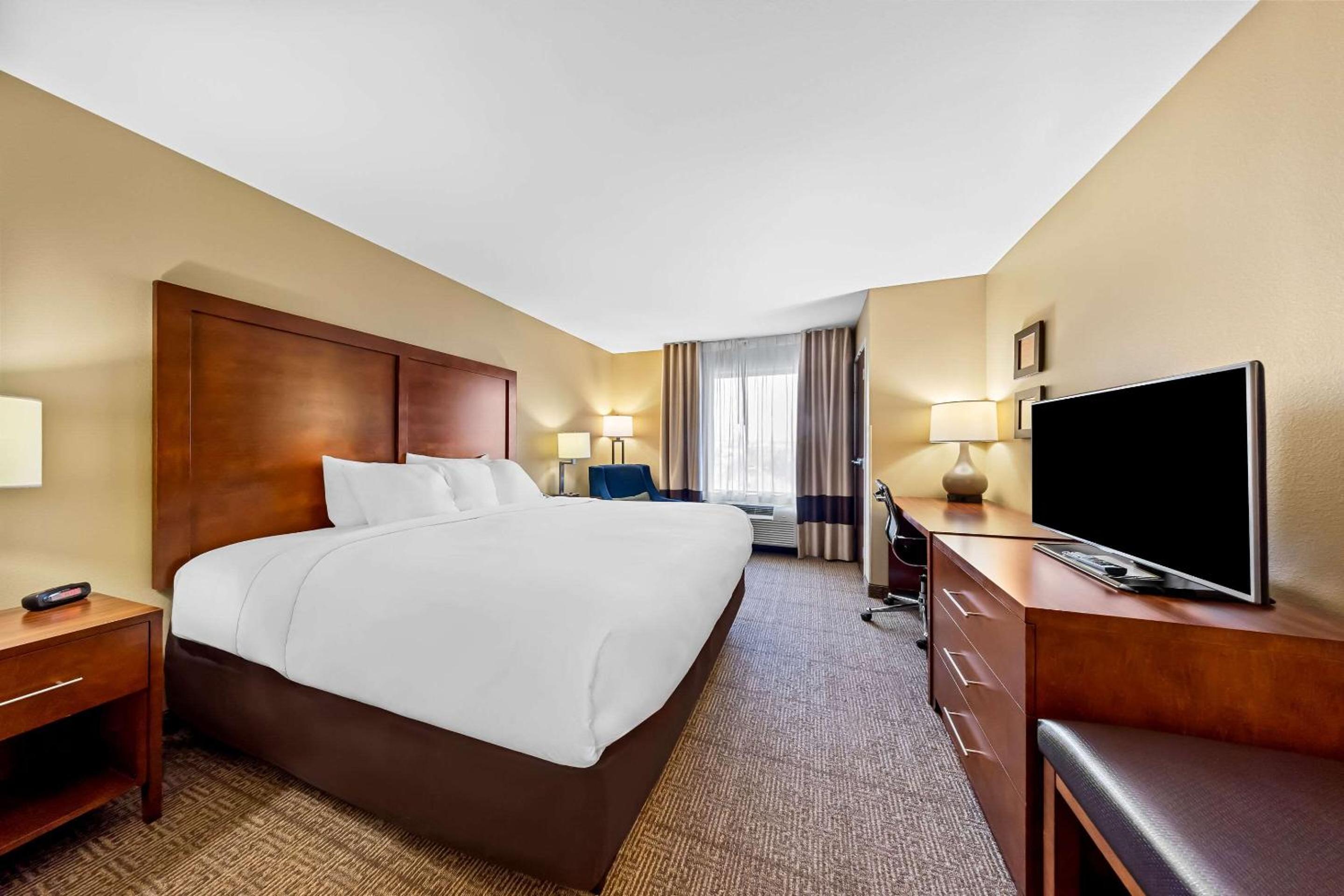 King Room - Non-Smoking
