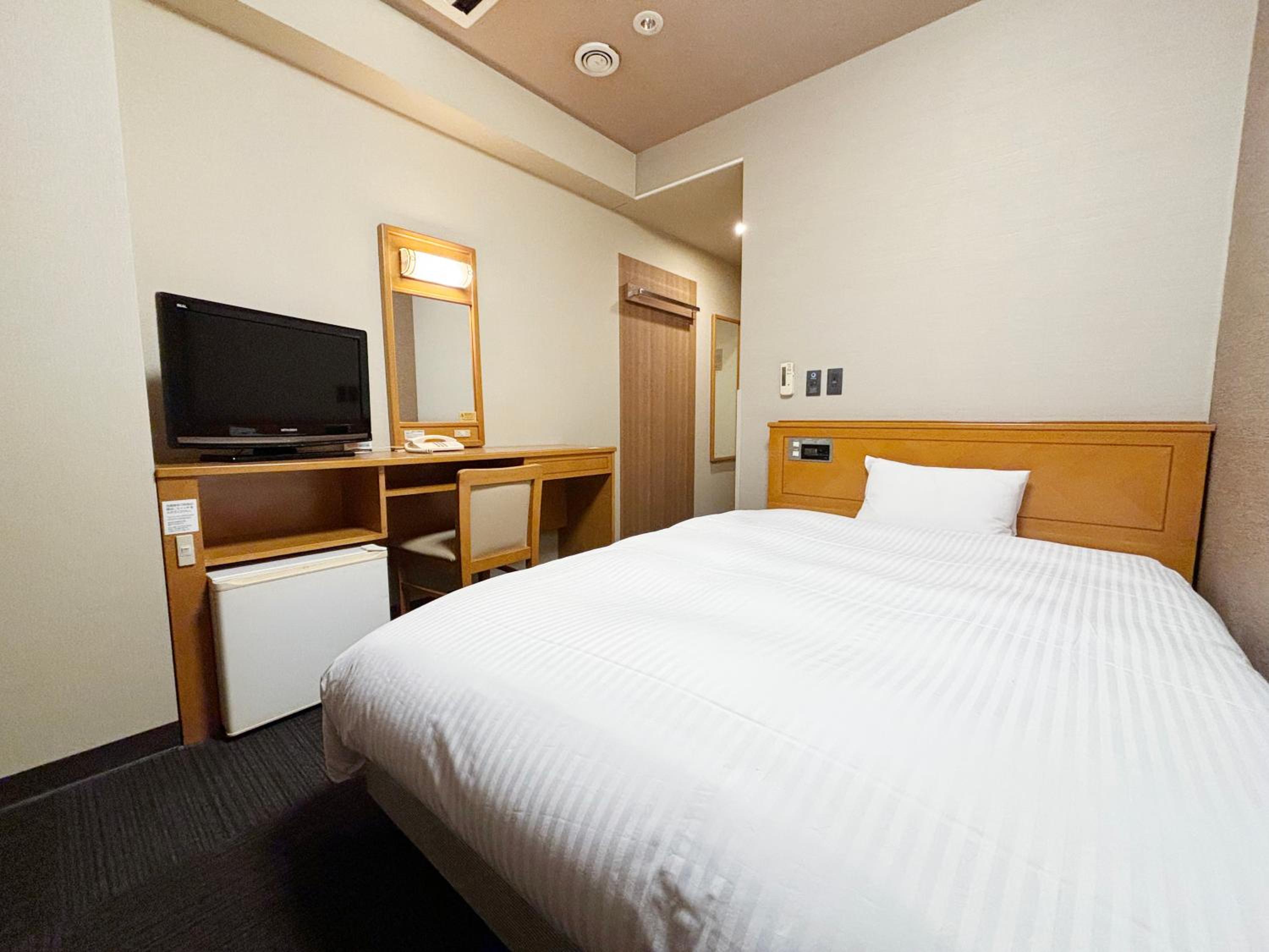 Single Room - Smoking - Photo 2