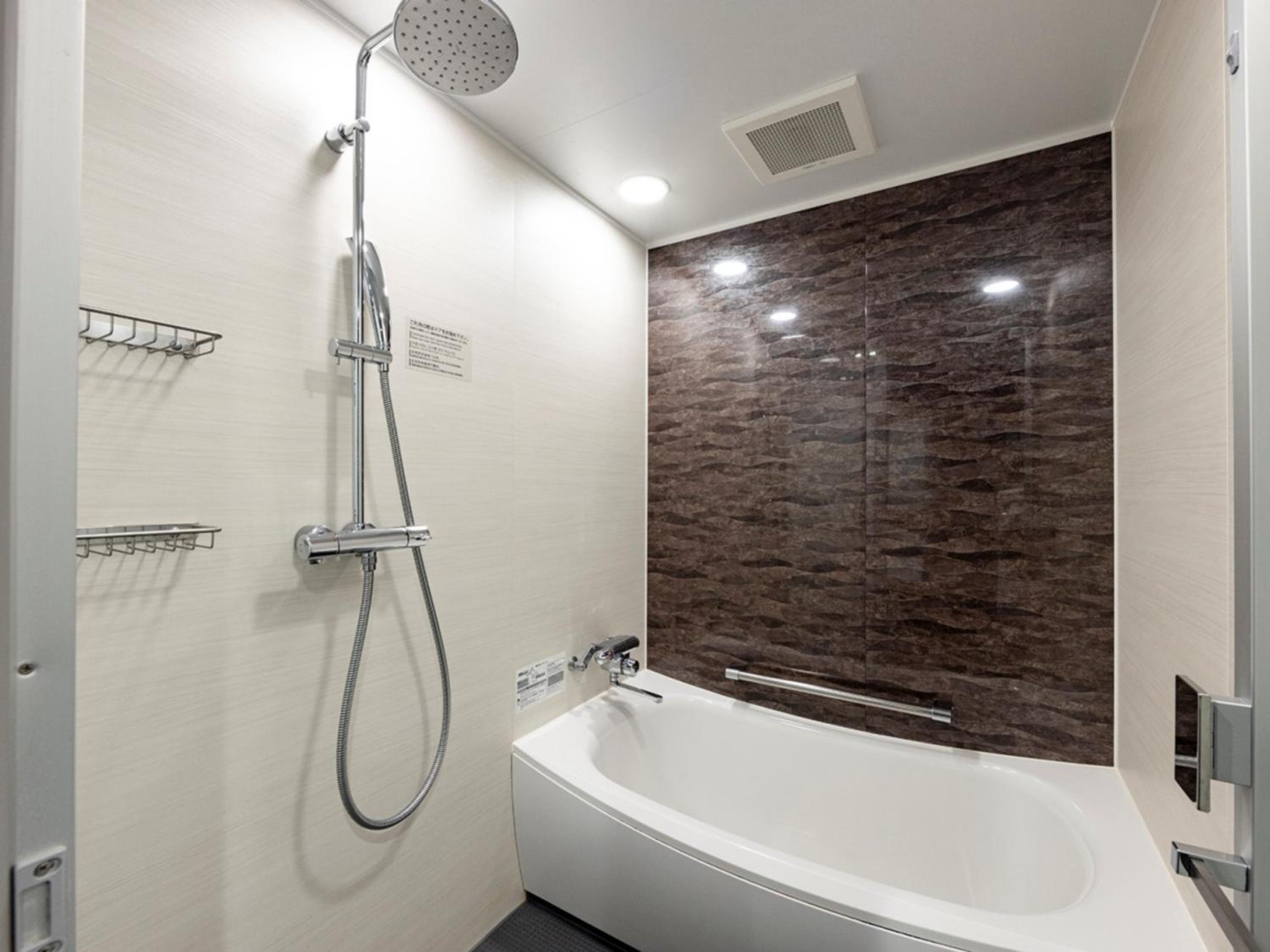 Deluxe Twin Room (2 Adults) - Non-Smoking photo 2