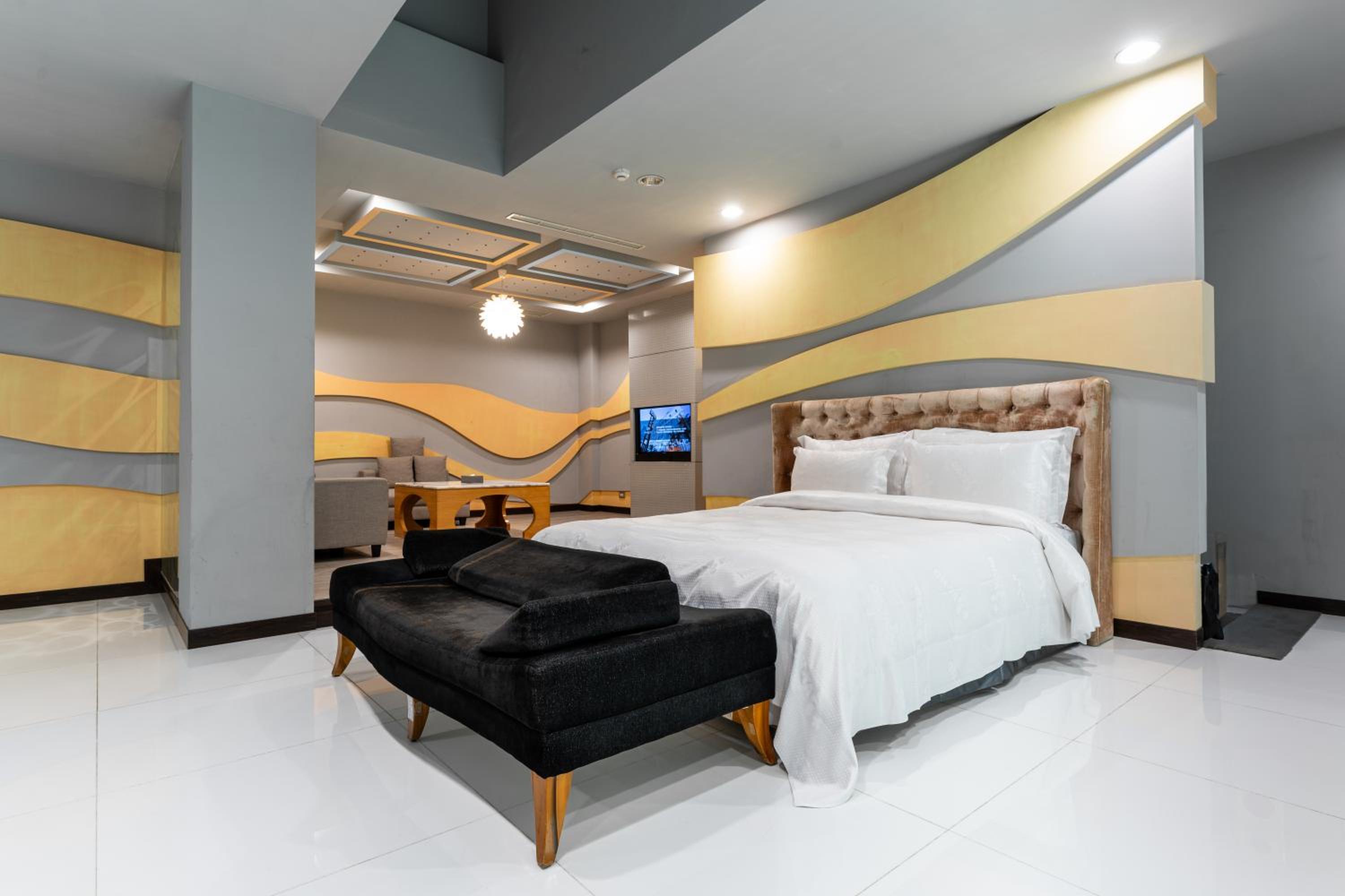 Deluxe Quadruple Room photo 2
