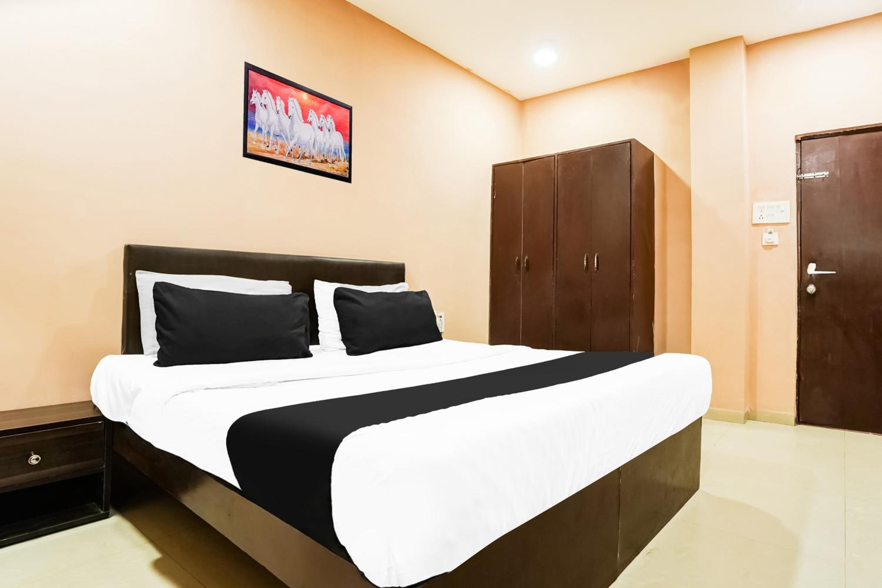 Classic Triple Room photo 1