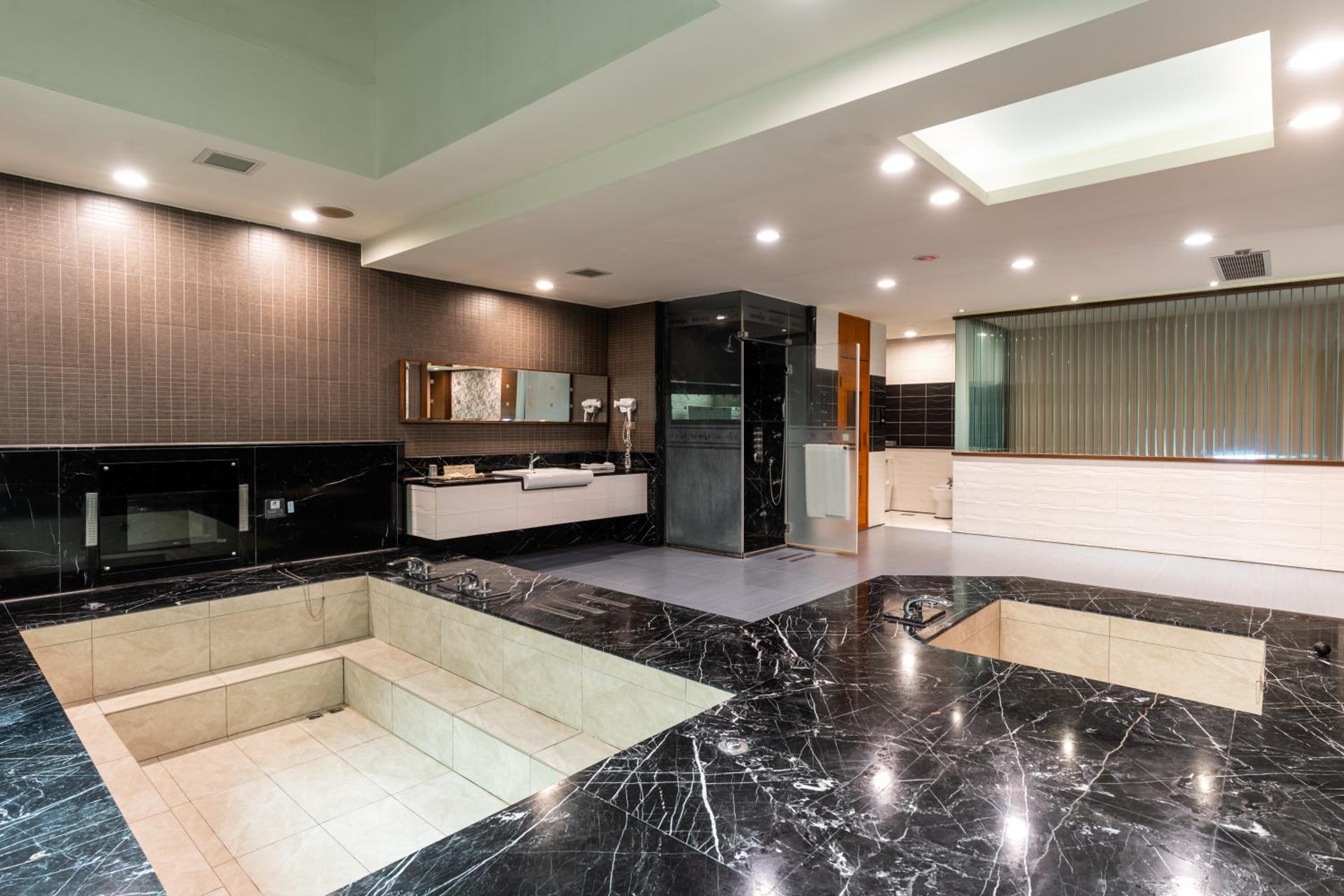 Superior Suite photo 3
