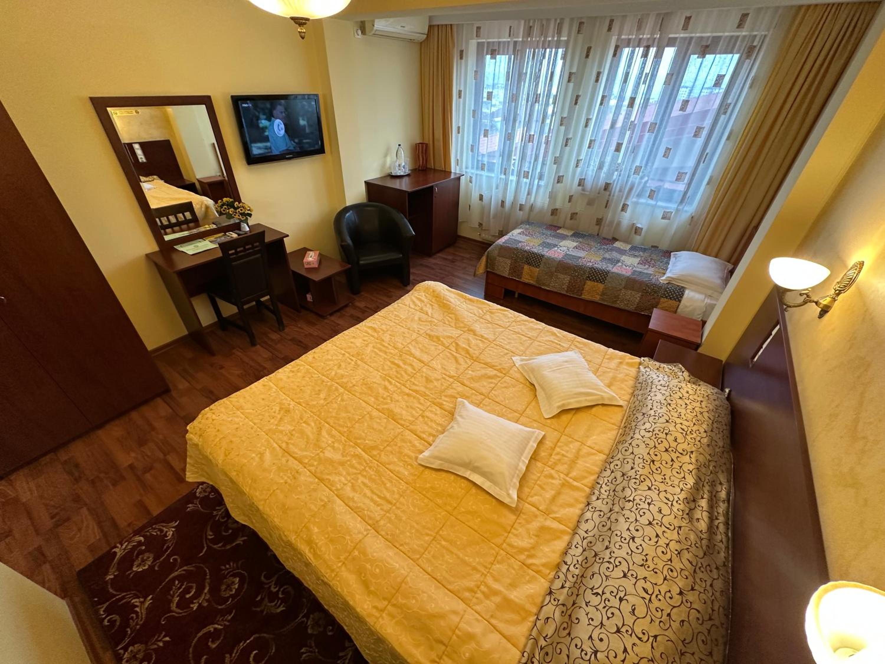 Triple Room - Photo 2