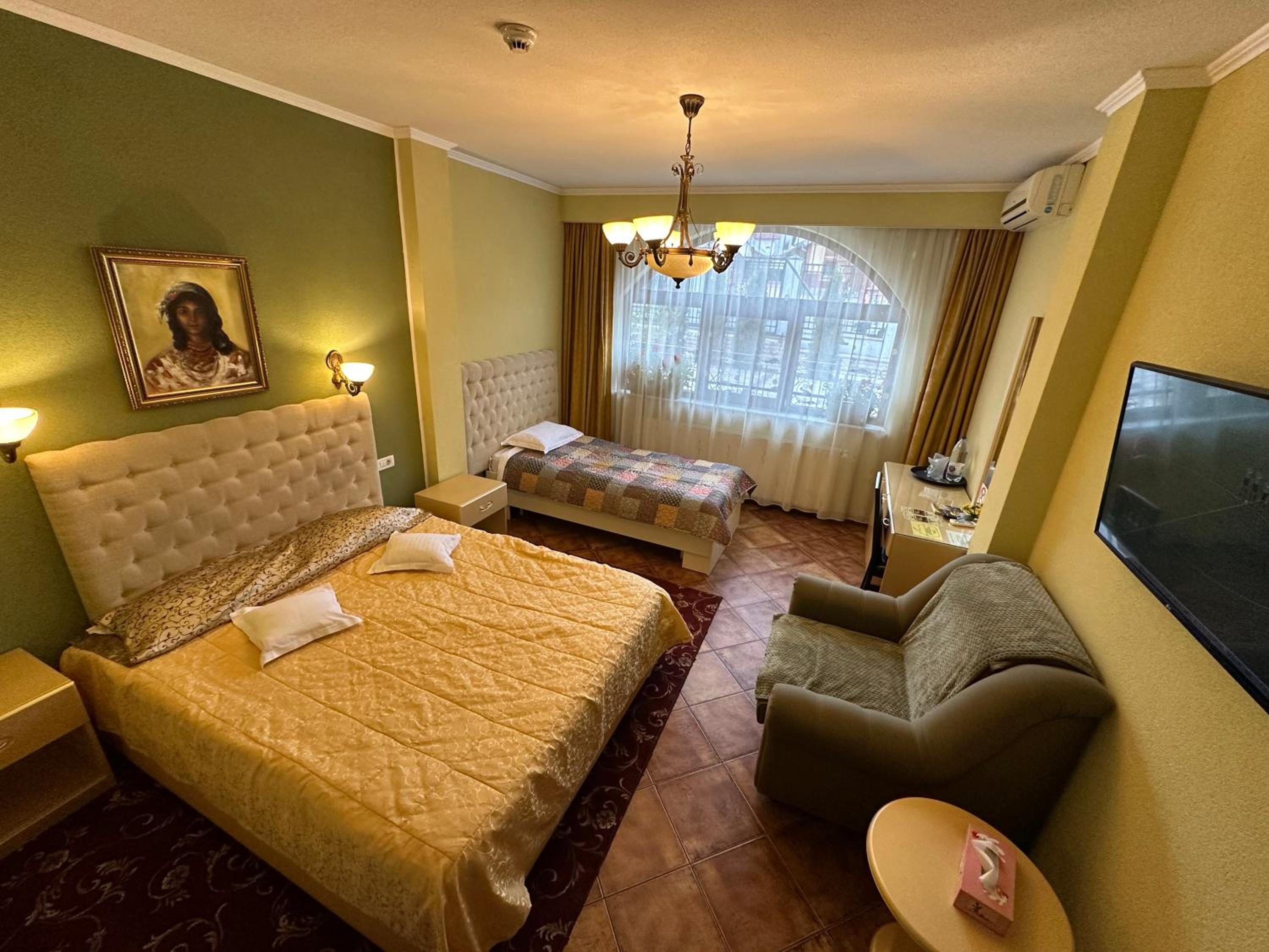 Triple Room - Photo 10