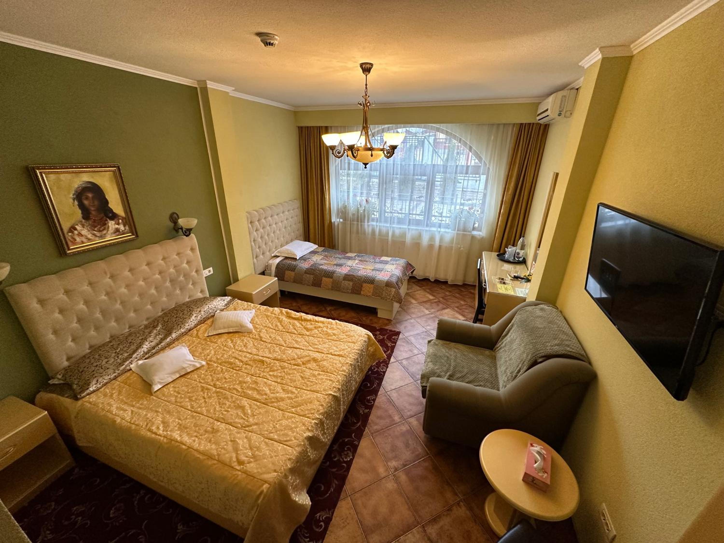 Triple Room - Photo 14