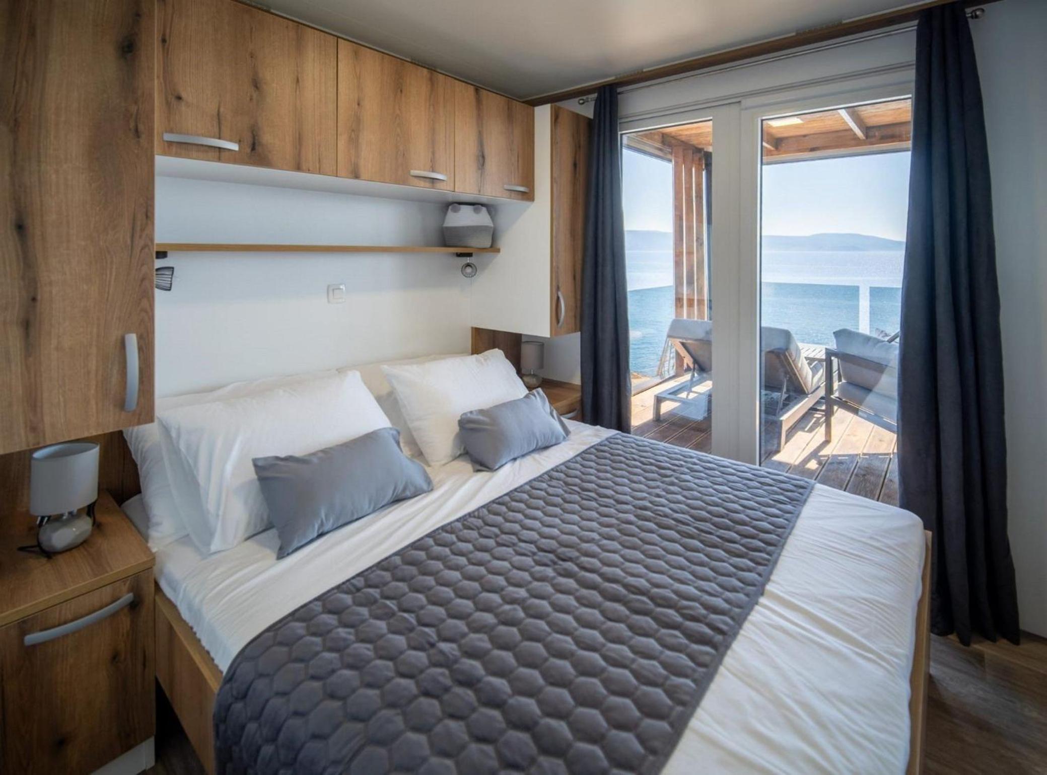 2 Bedroom photo 2