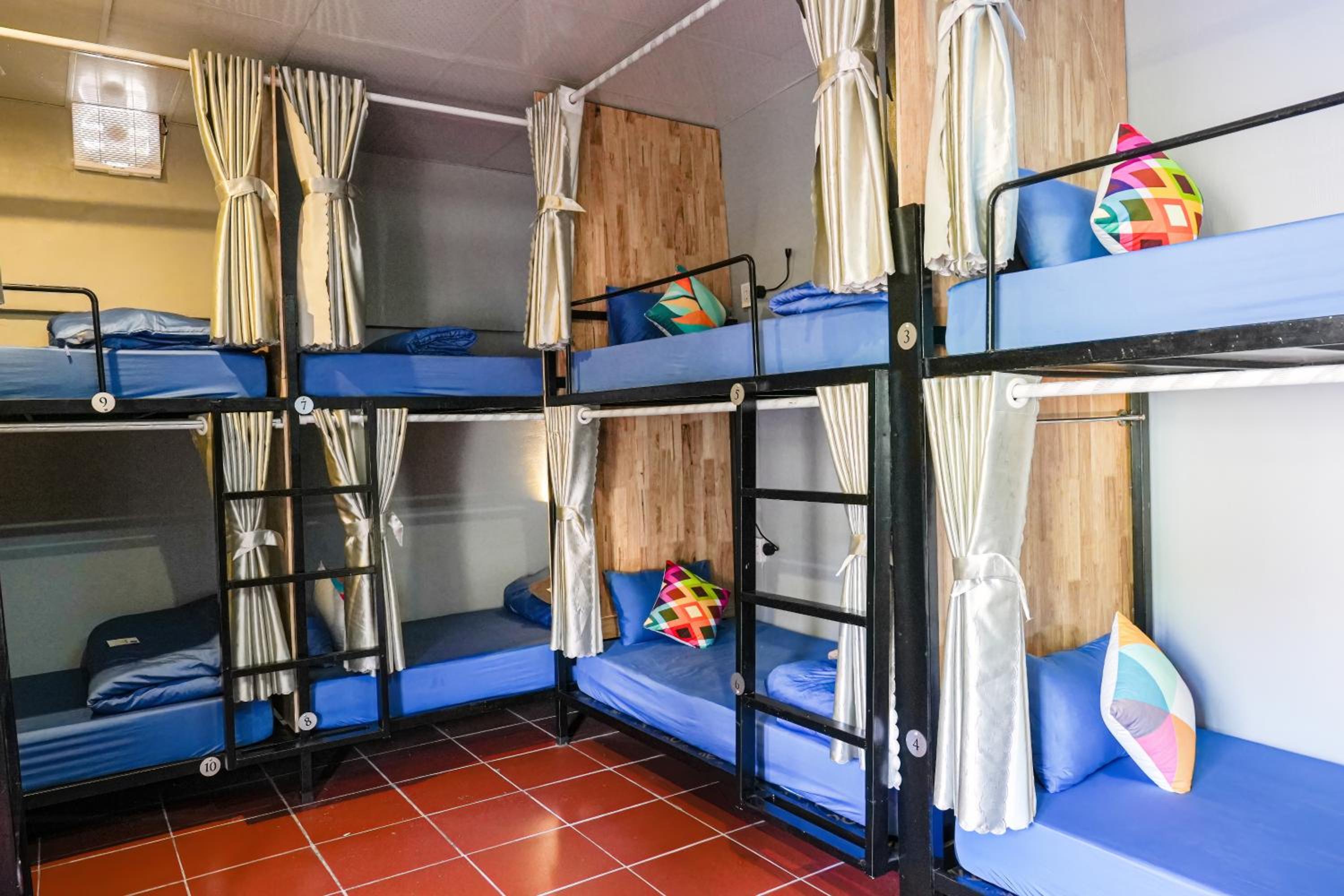 Bed in 10-Bed Mixed Dormitory Room photo 3