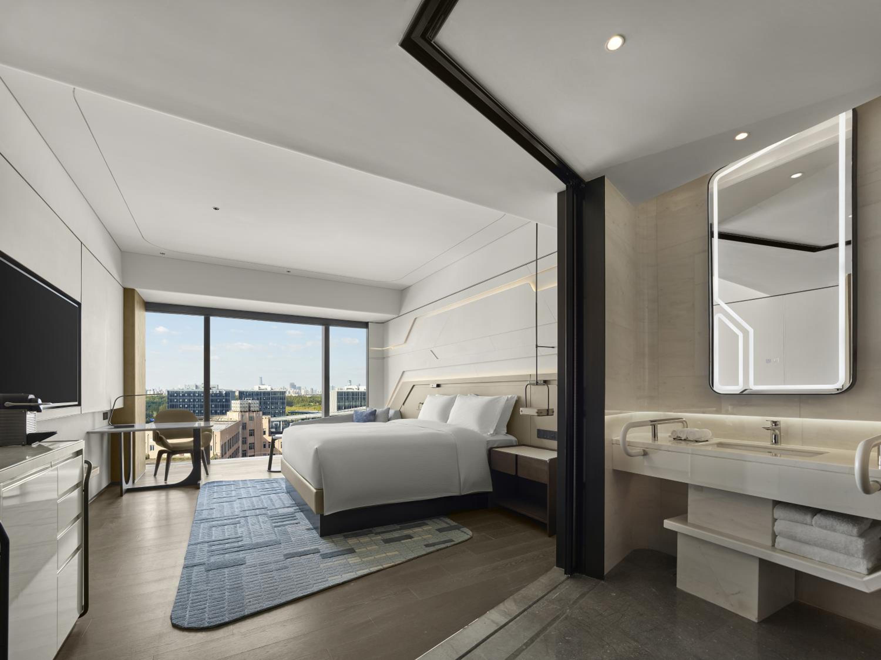 King Room - Mobility Accessible