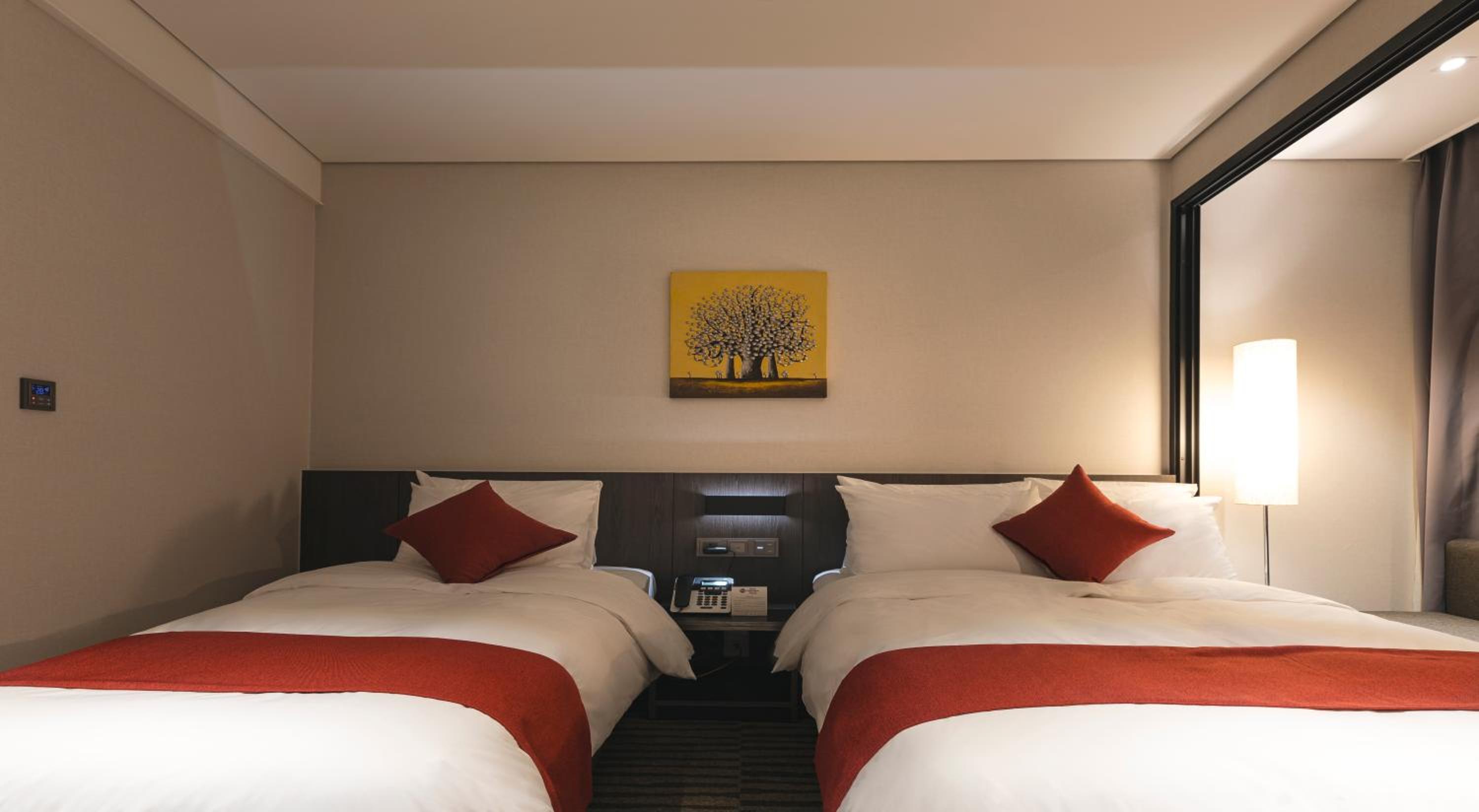 Standard Family Twin Room with Breakfast for 2 - Photo 1