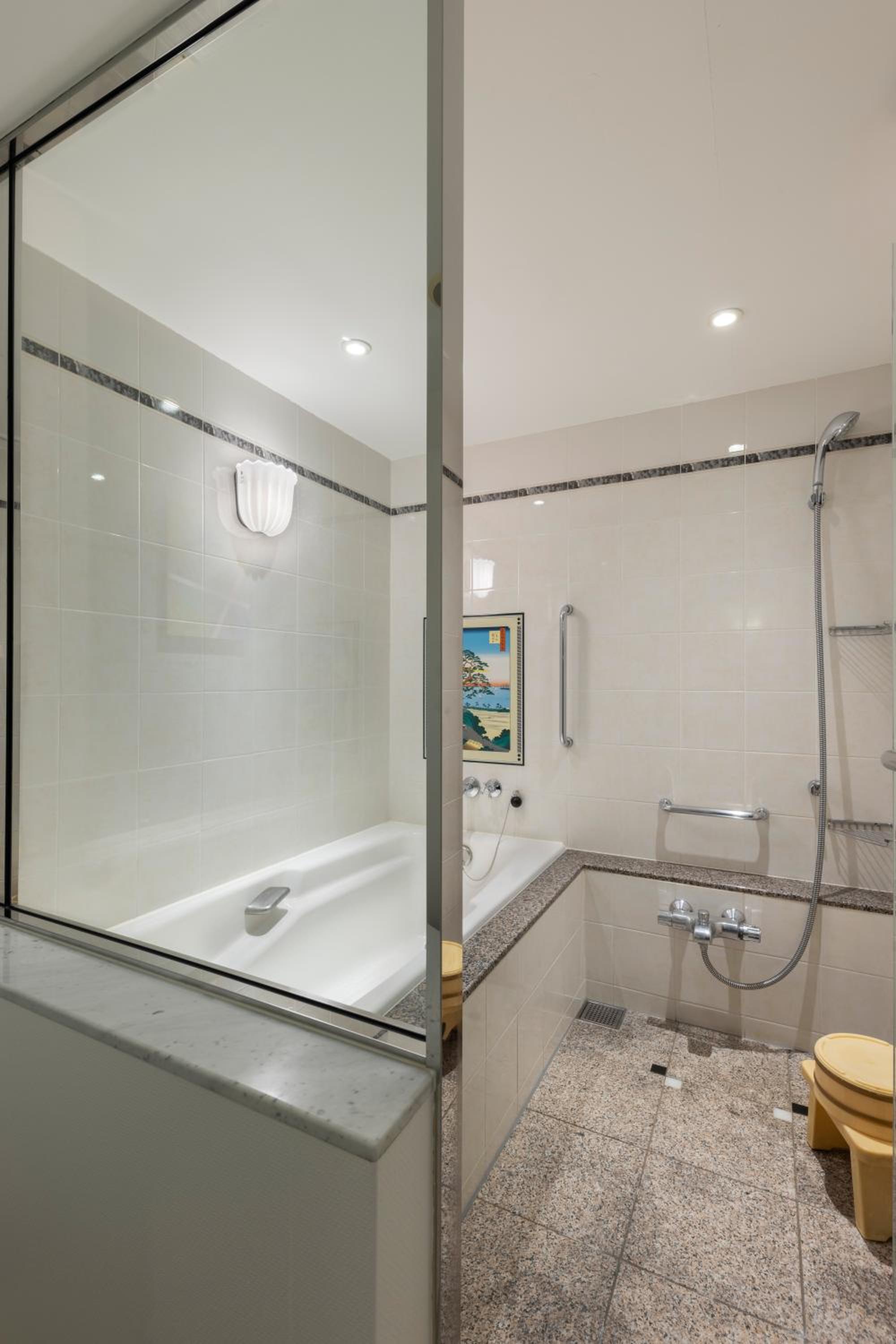 Garden Tower Suite for 4 people - Non-Smoking, Breakfast Included (Free breakfast for kids sharing a bed) photo 3