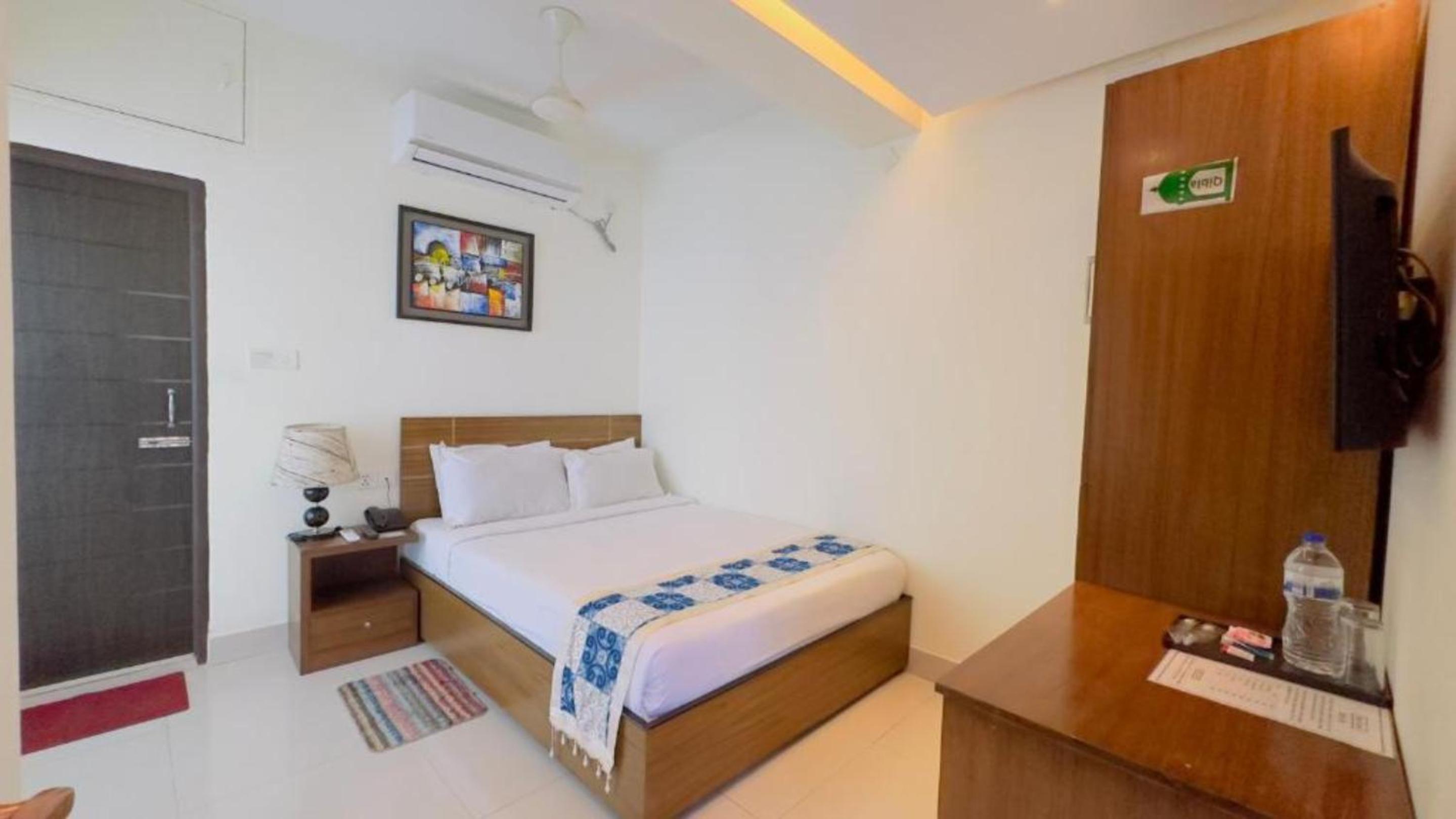 Deluxe Double Or Twin Room photo 3