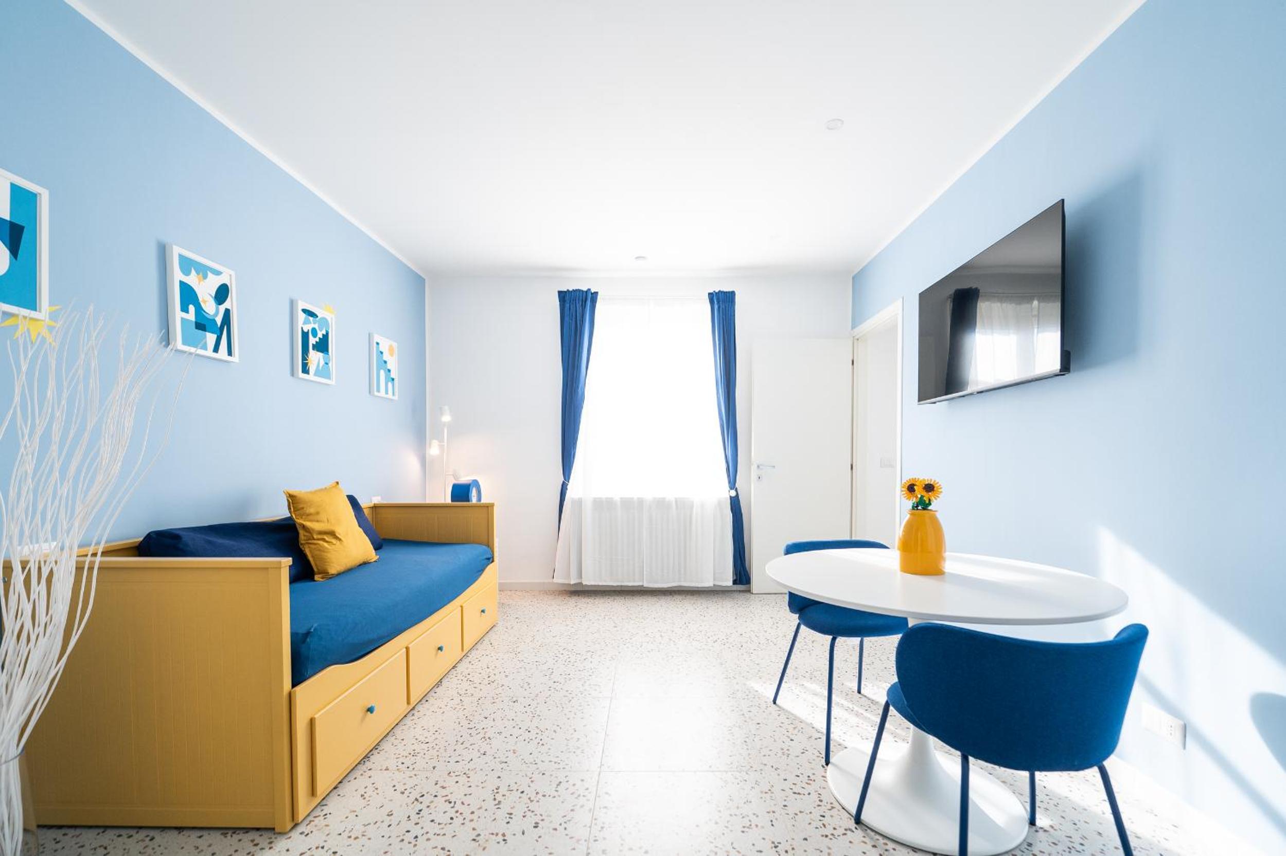 Triple Room with Private Bathroom photo 2