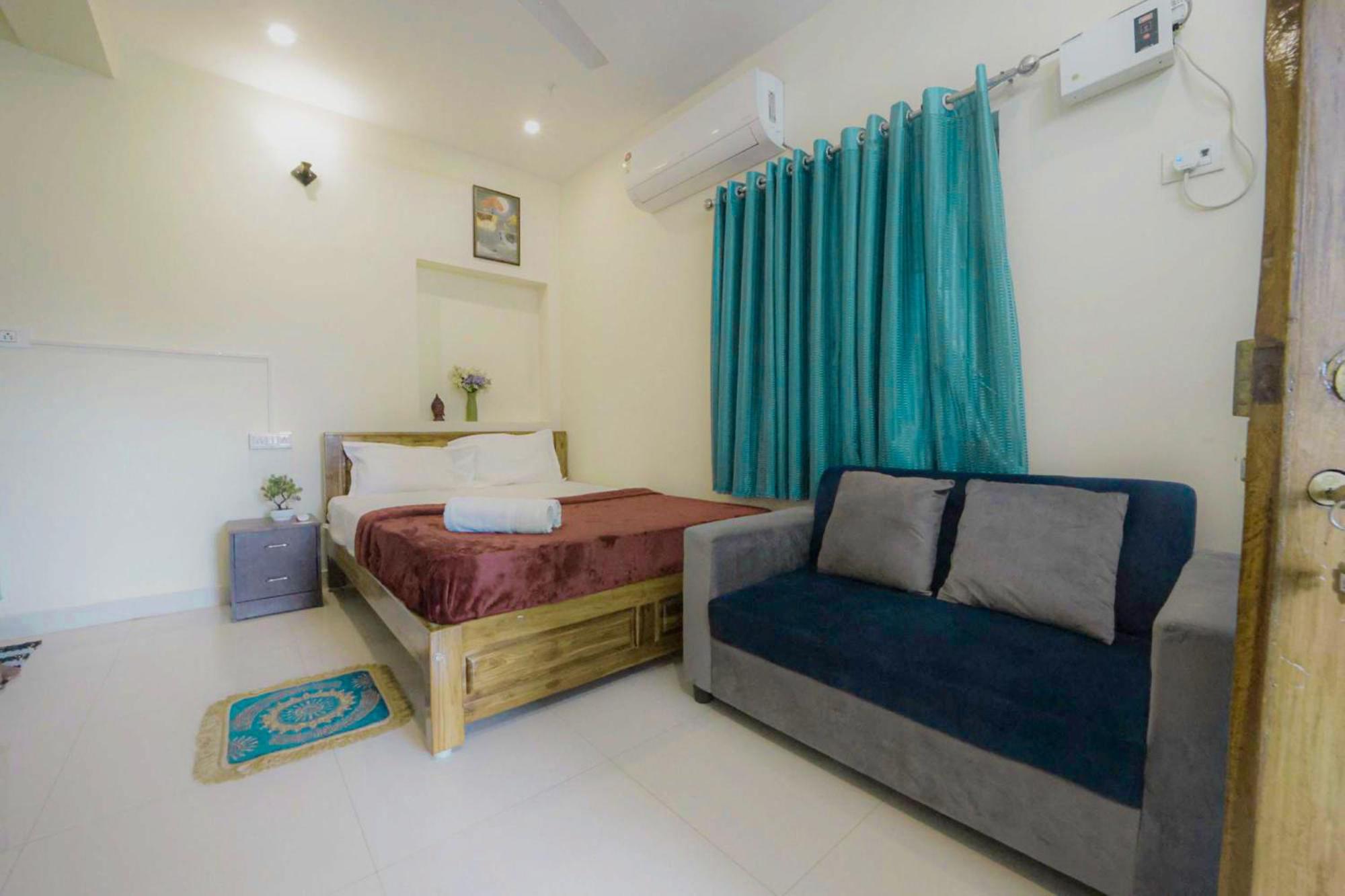 Deluxe Room - Photo 5