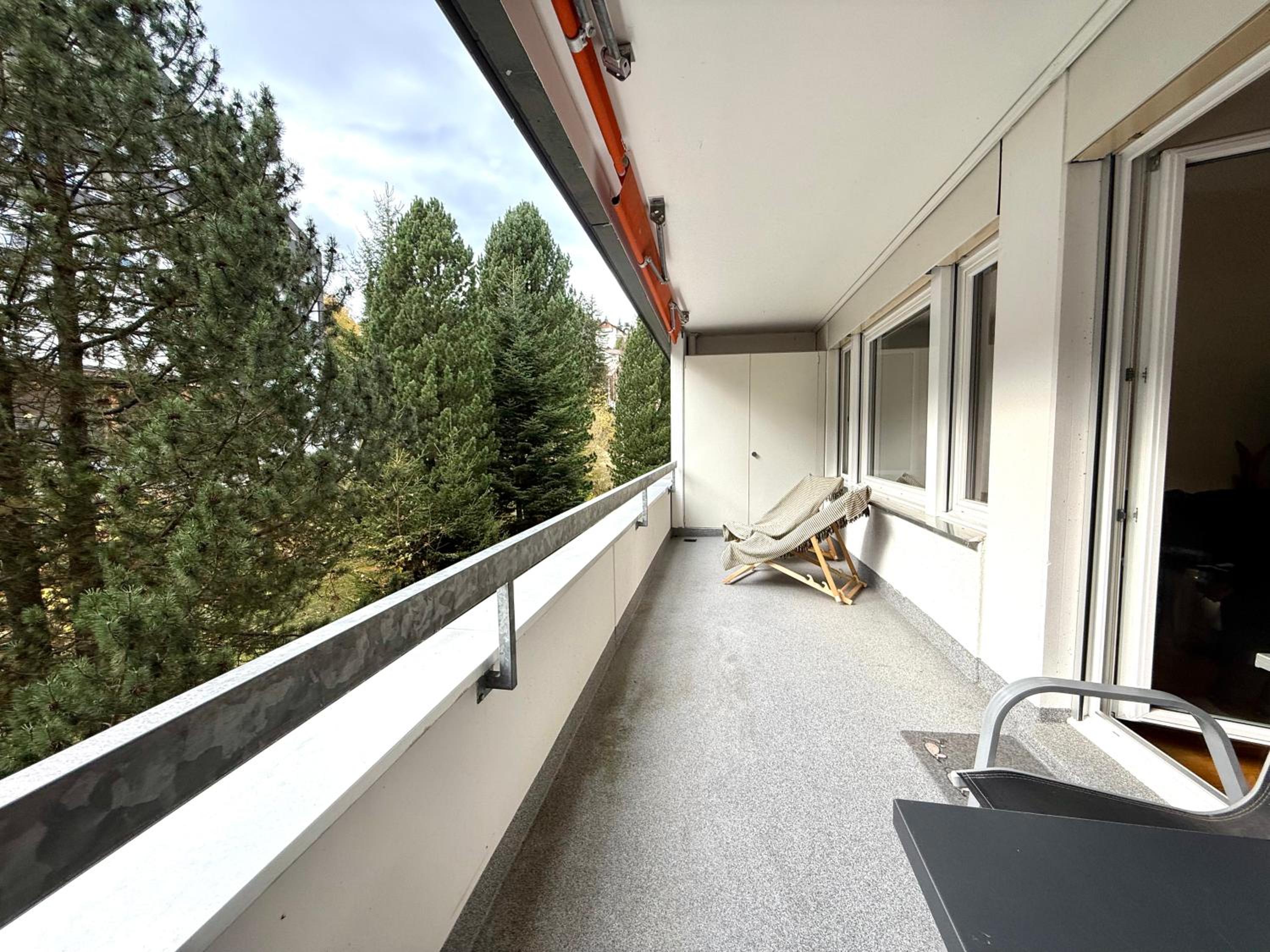 One-Bedroom Apartment with Balcony photo 2