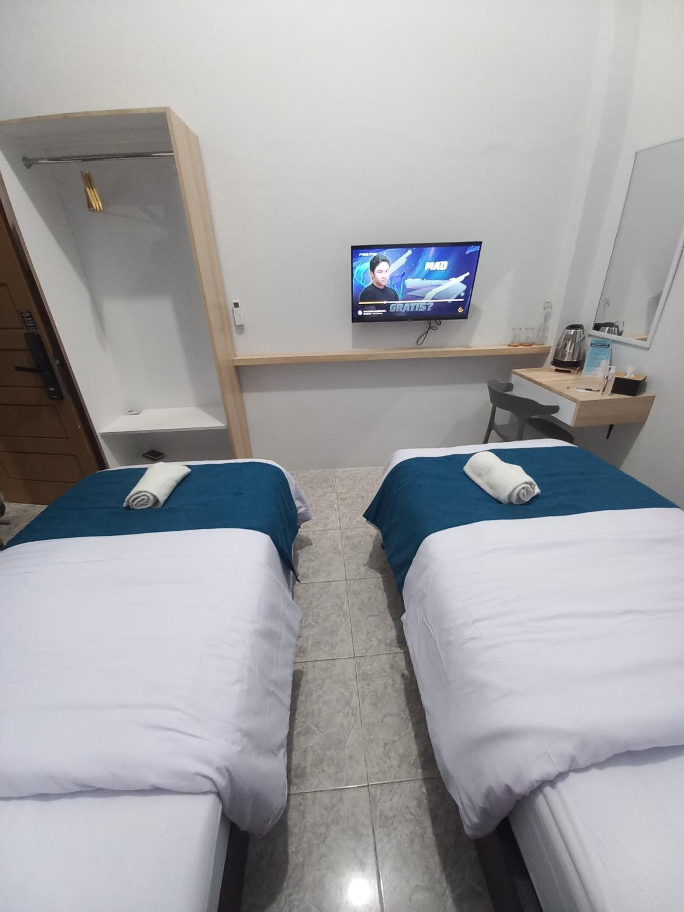 Deluxe Double or Twin Room photo 1