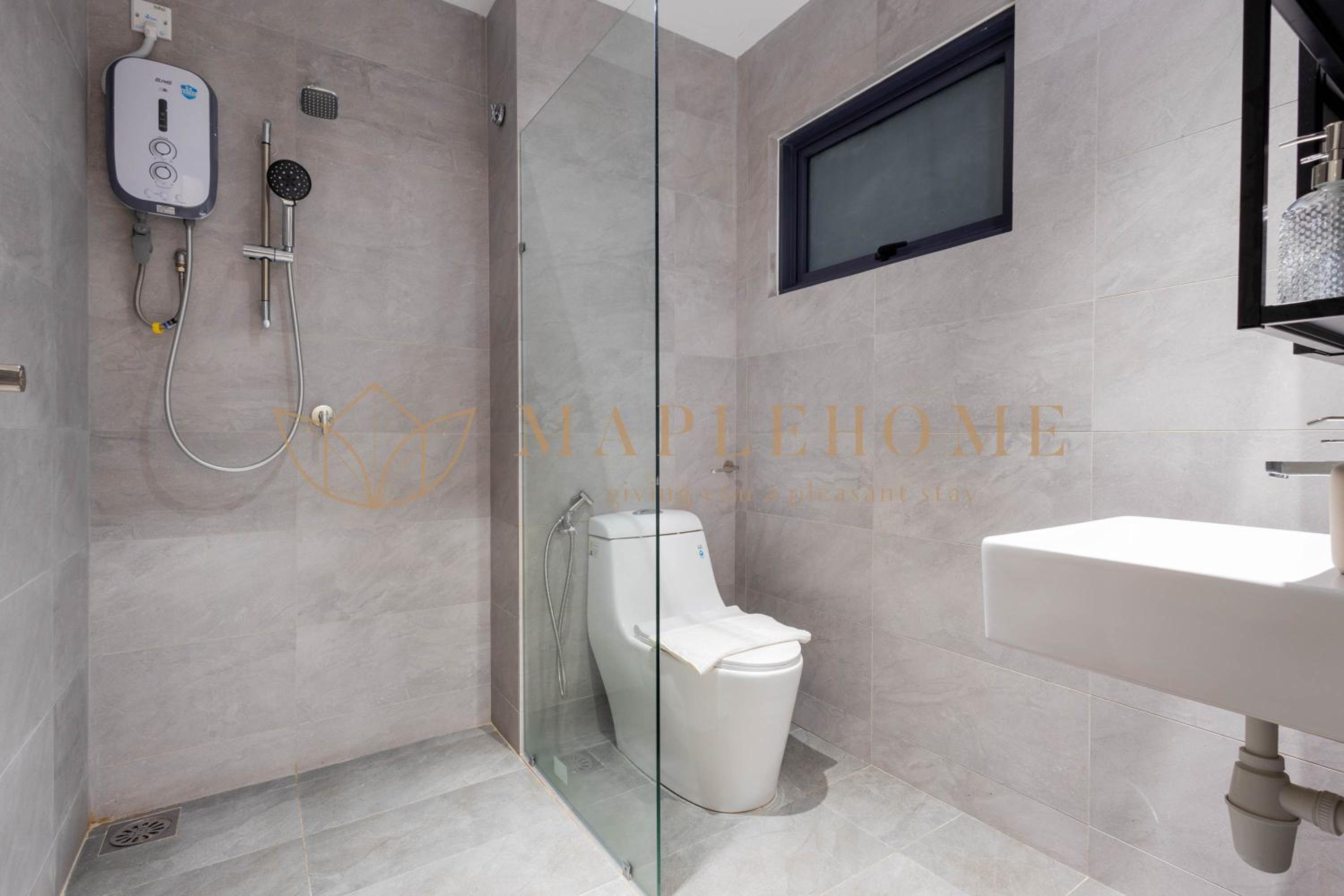 Deluxe Queen Suite - Photo 27