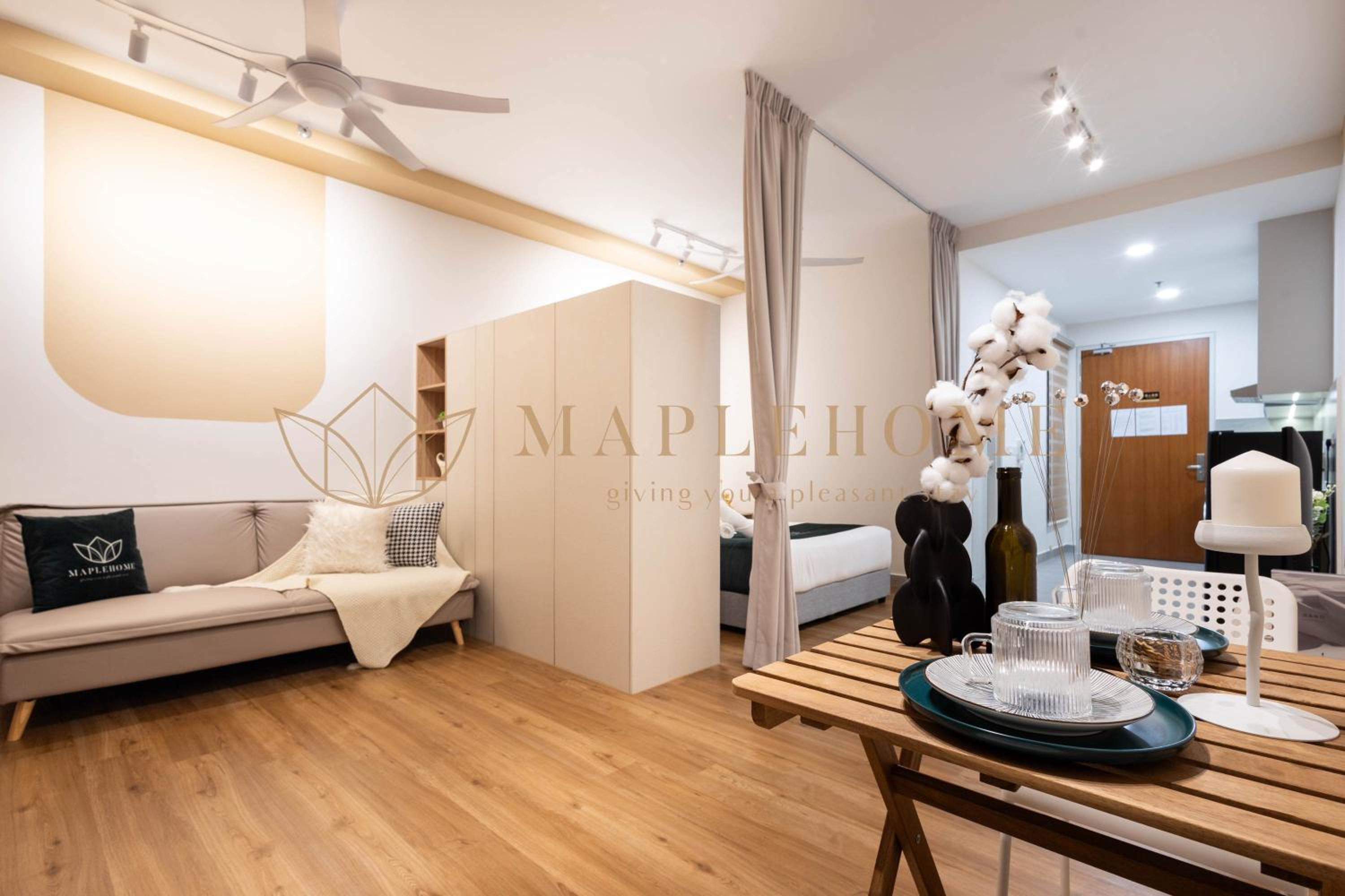 Deluxe Queen Suite - Photo 25