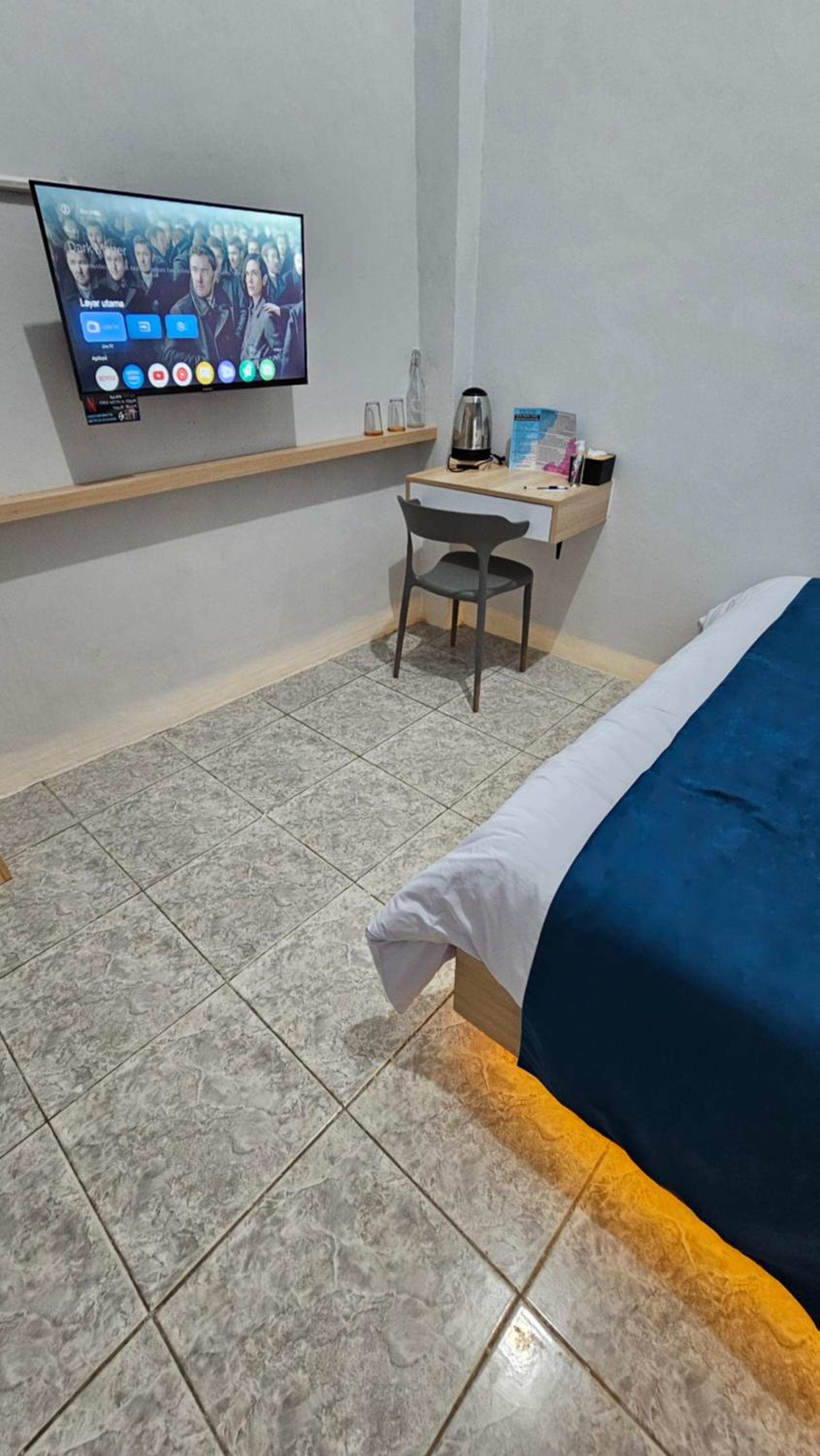 Large Double Room photo 1