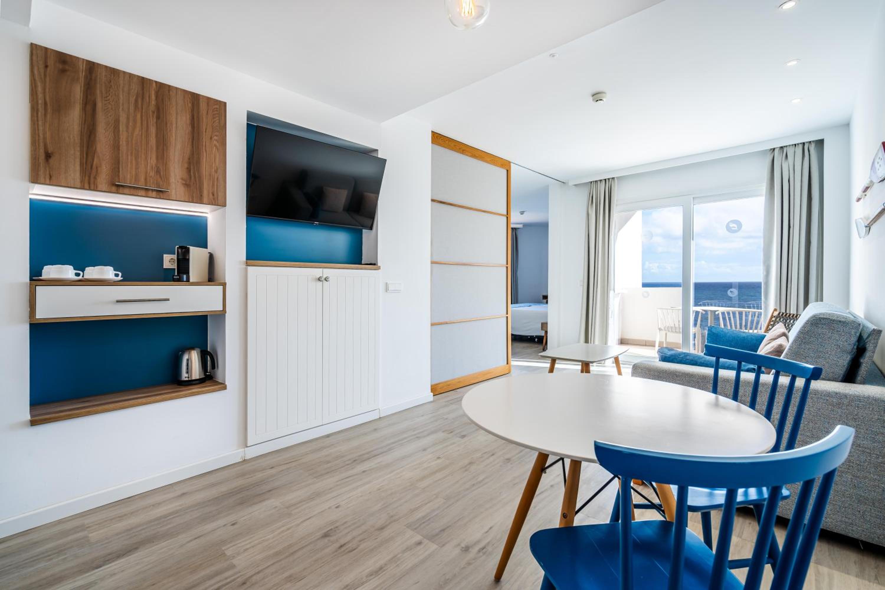 Apartment with Sea View