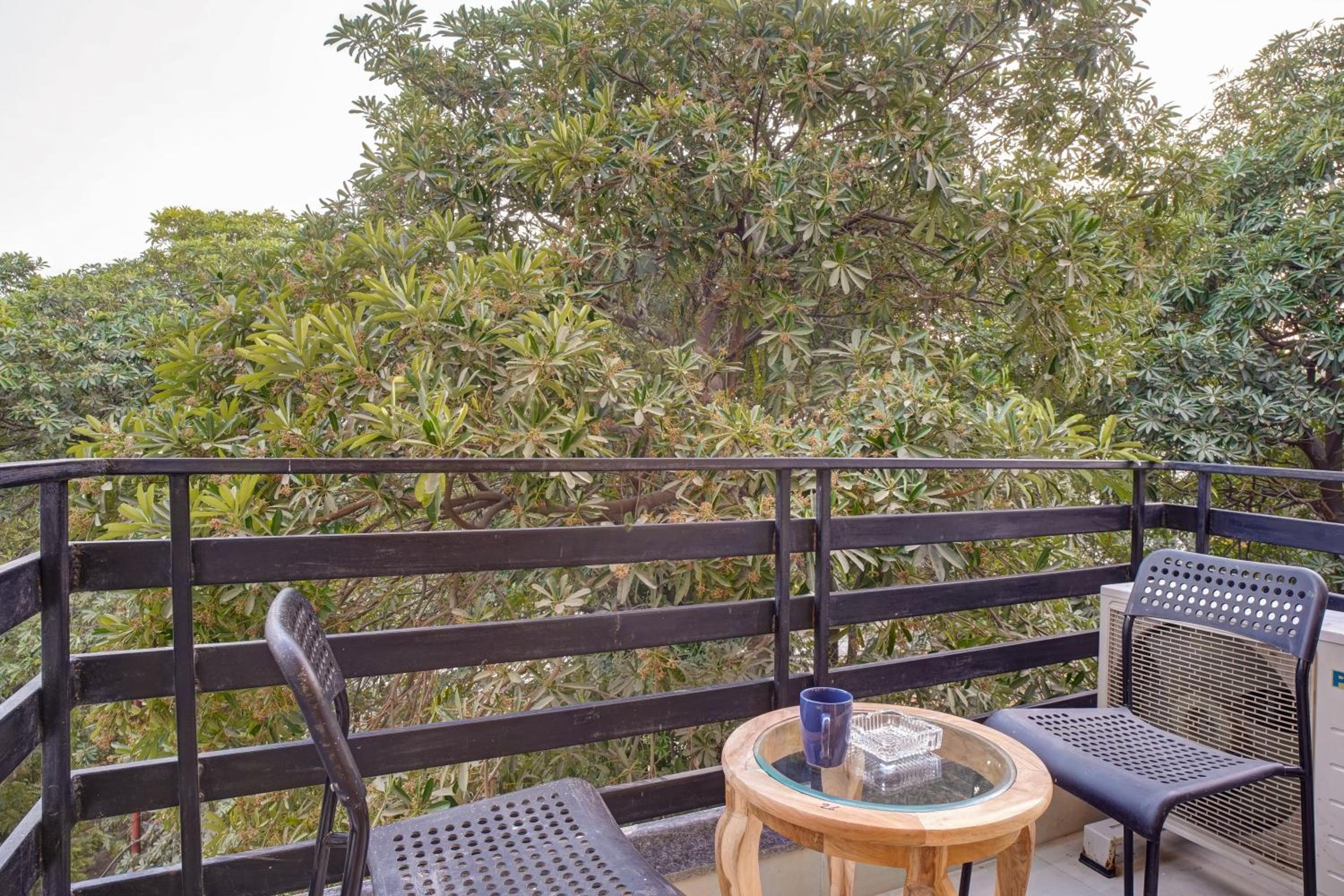 King Room with Balcony photo 2