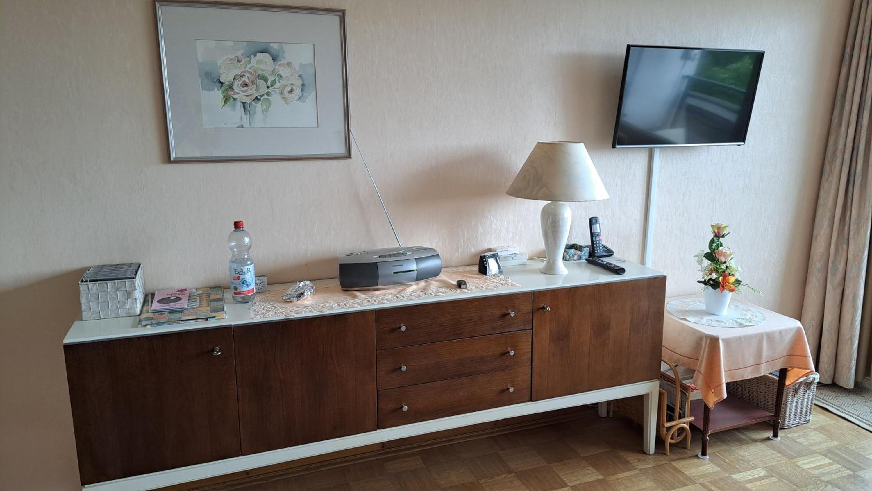 One-Bedroom Apartment with Balcony photo 3