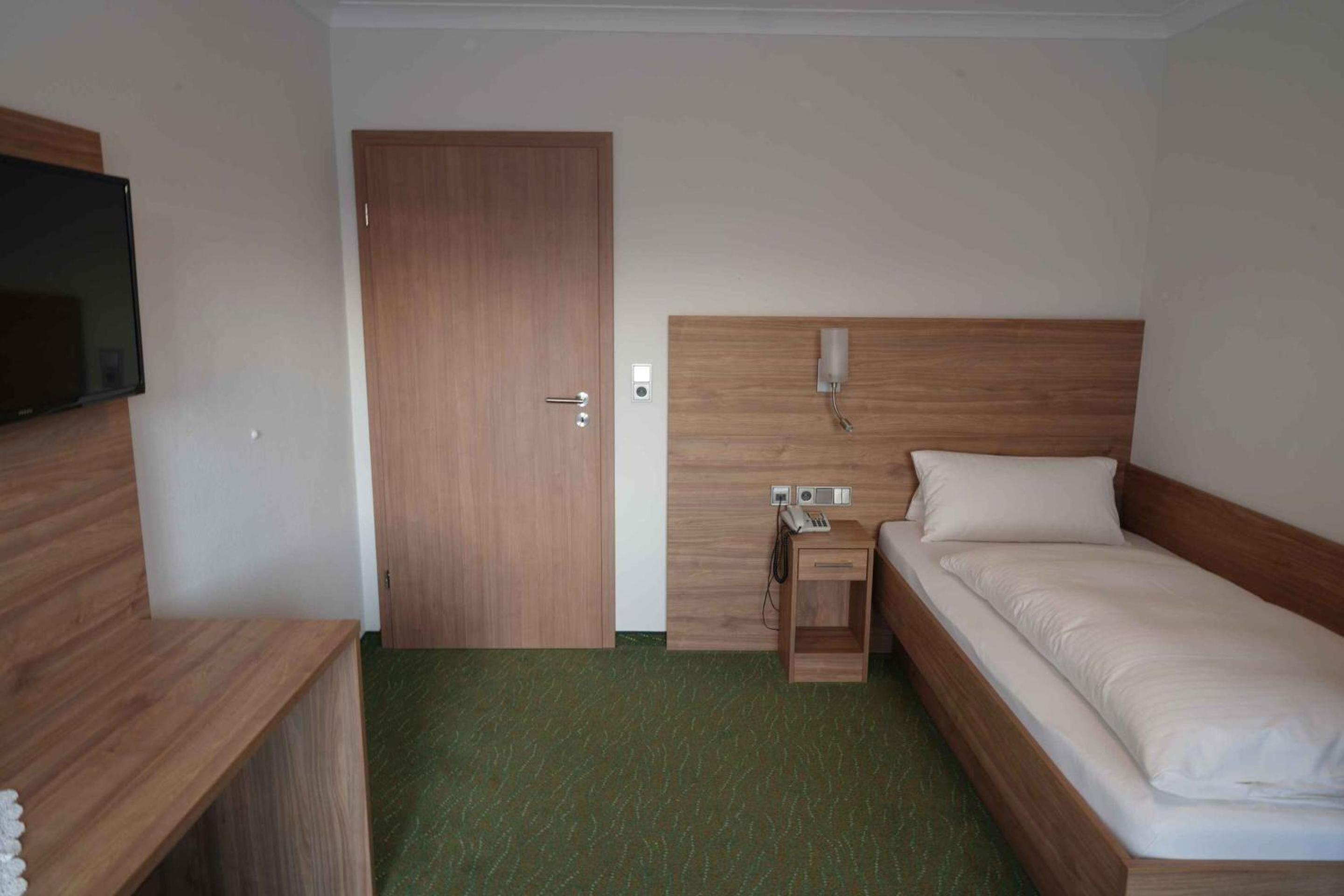 Small Single Room