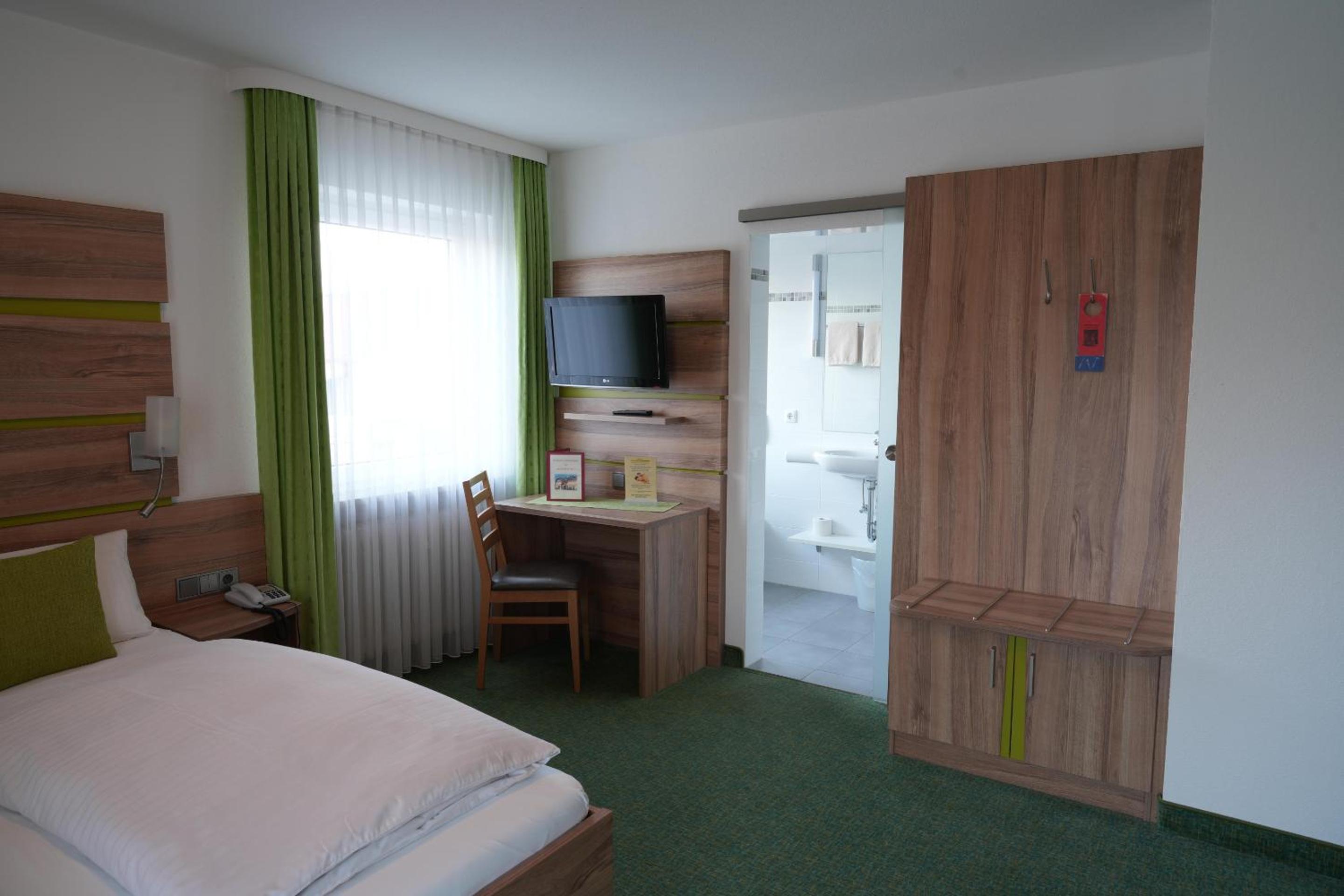 Double Room with Balcony photo 1