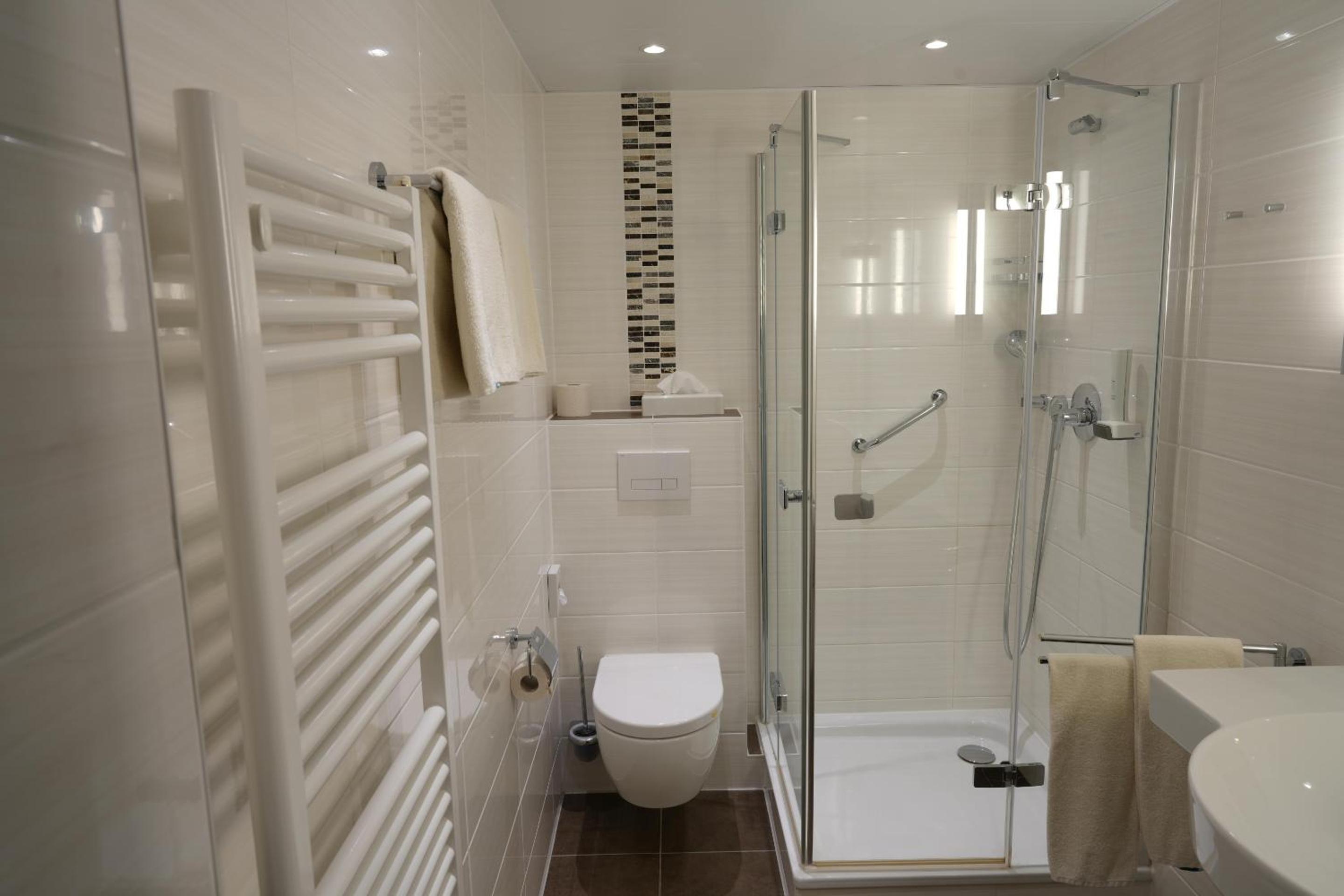 Small Single Room photo 2