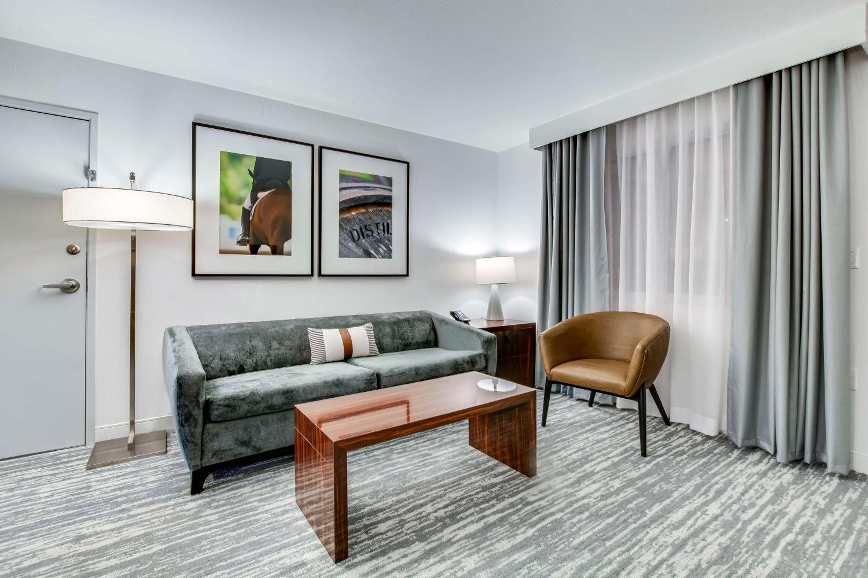 Two-Room Queen Suite with Two Queen Beds - Photo 1