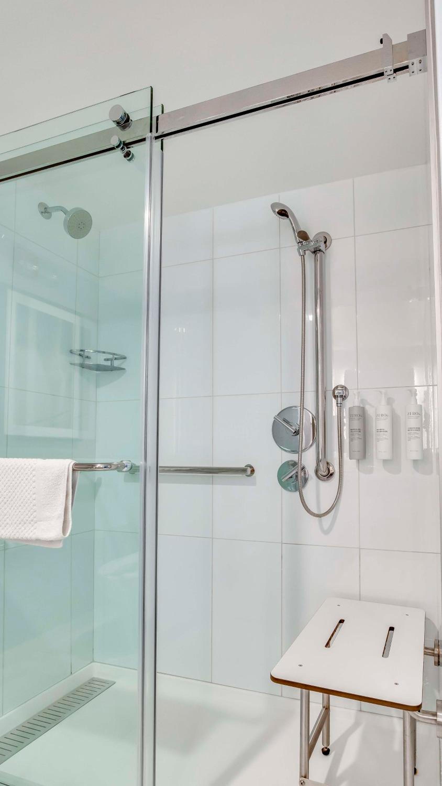 King Suite with Roll-In Shower - Mobility/Hearing Accessible - Non-Smoking - Photo 11