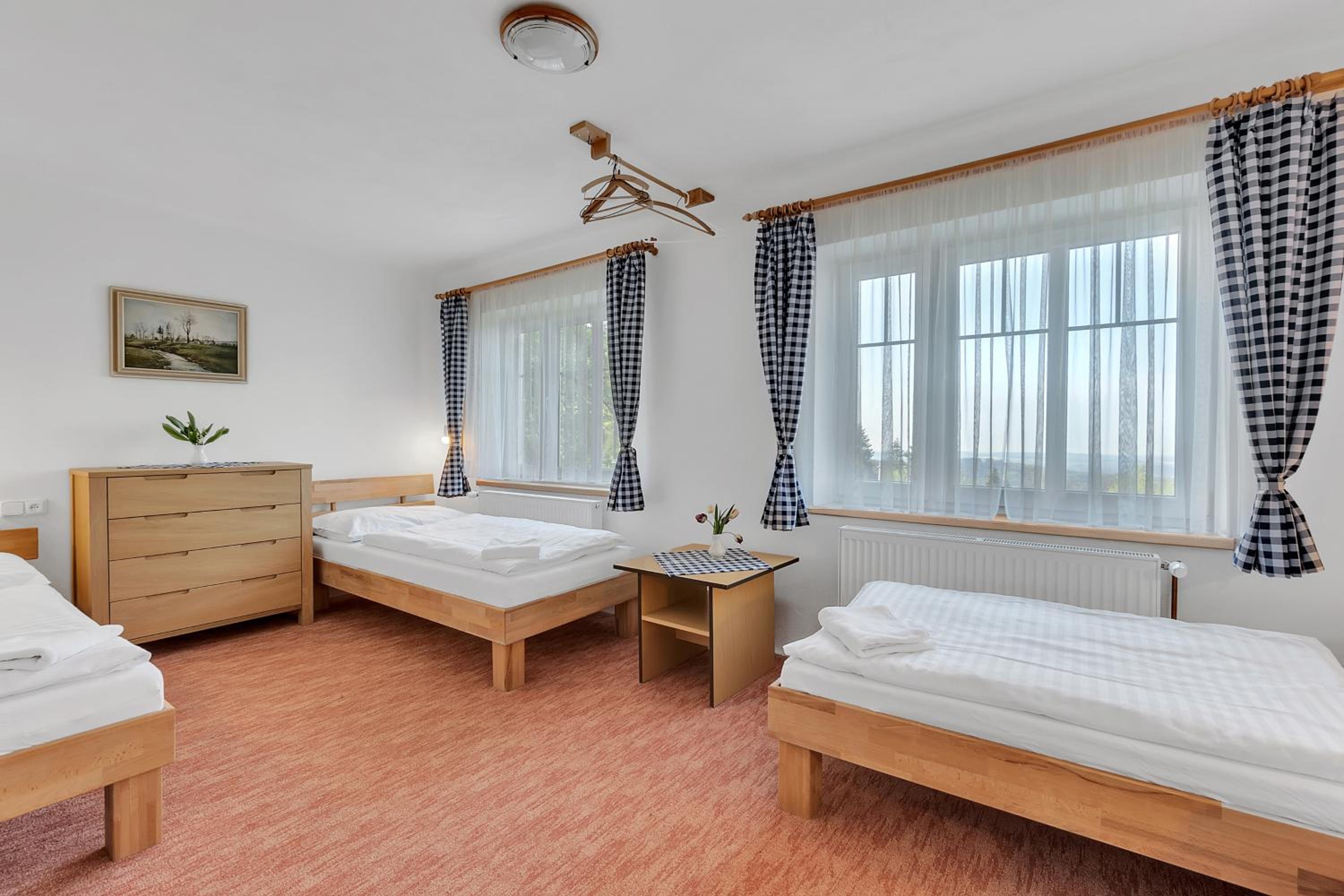 Quadruple Room with Private Bathroom