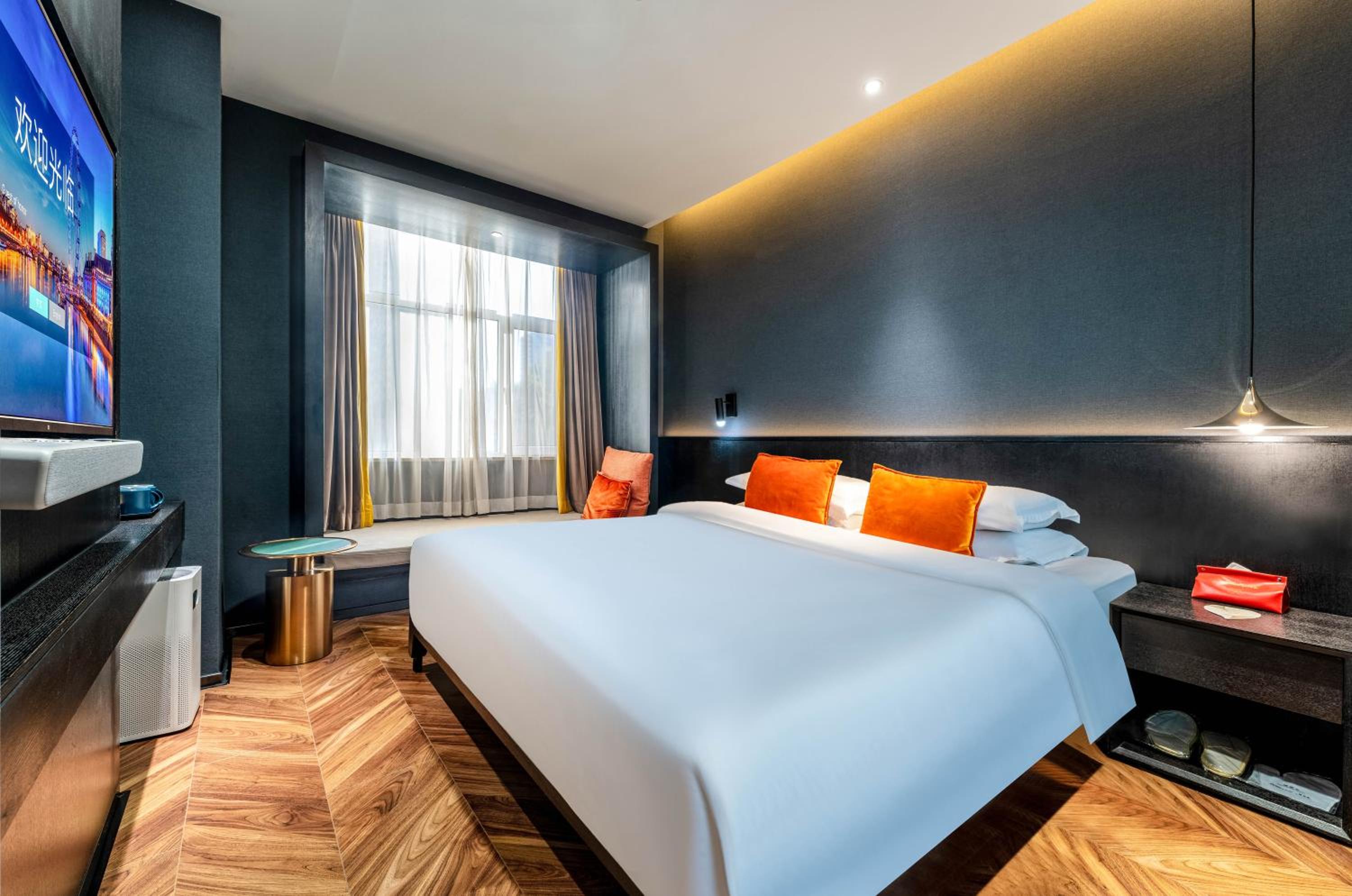 Standard King Room