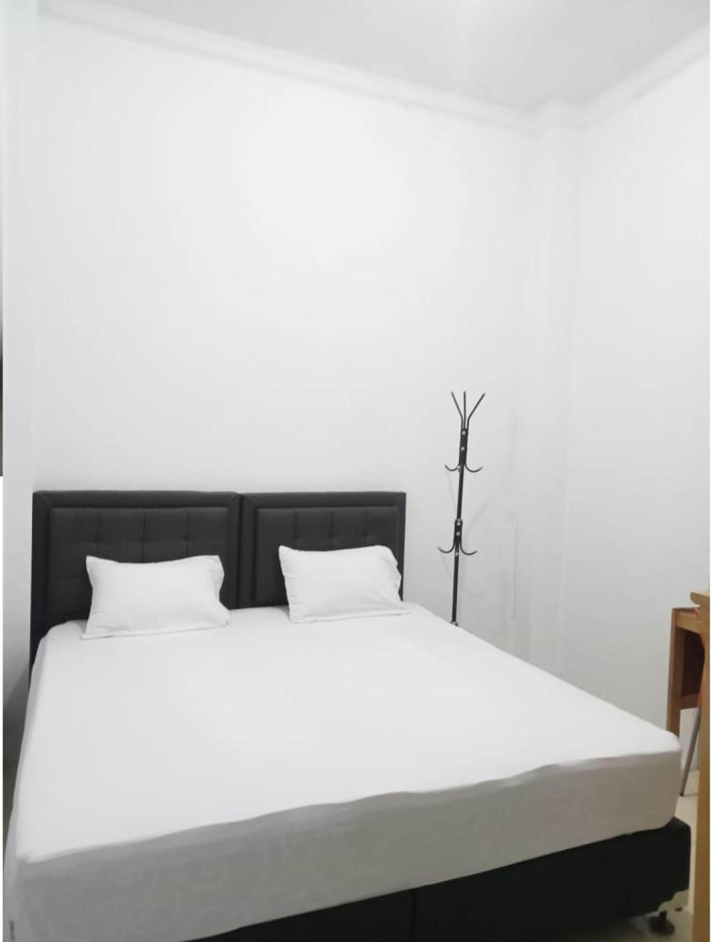 Double Room With Private Bathroom photo 3