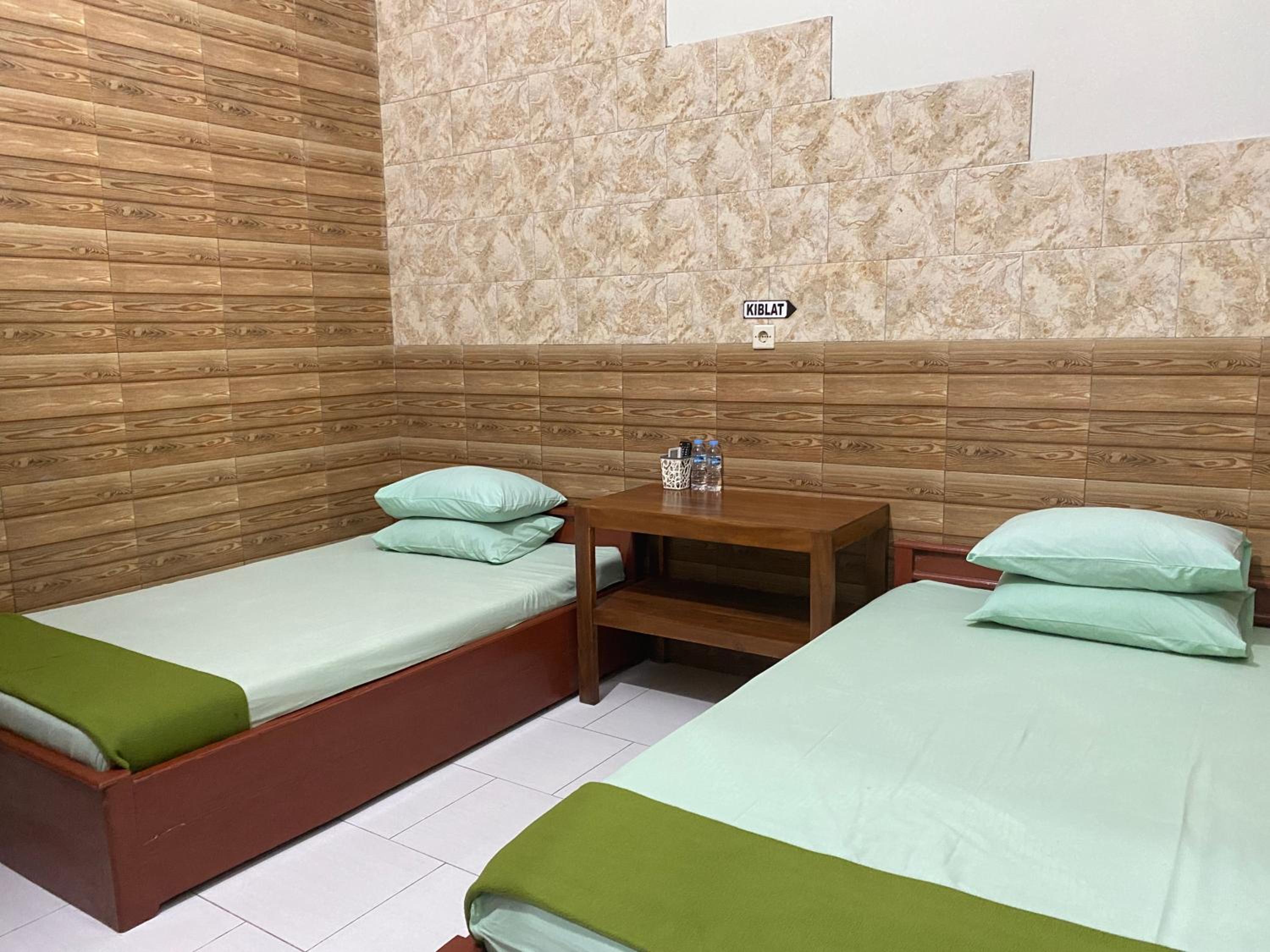 Twin Room - Photo 5