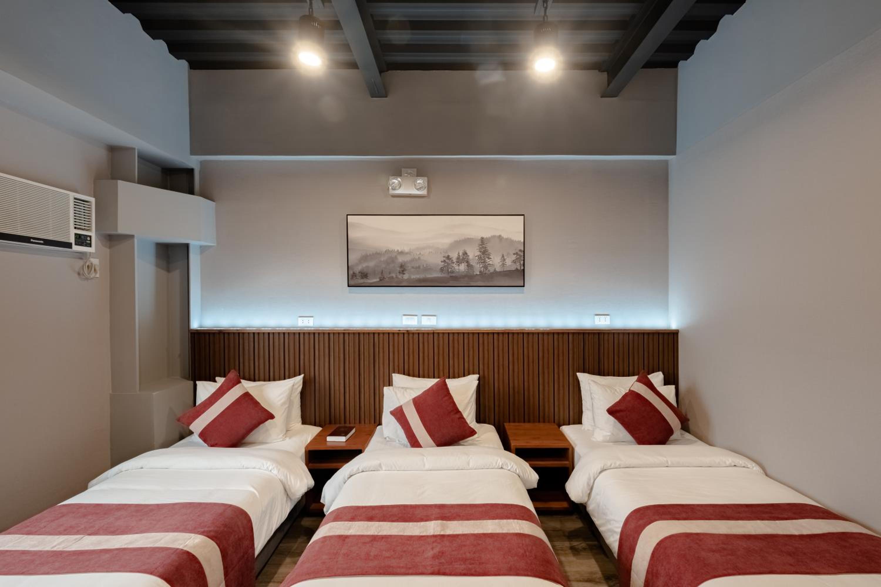 Deluxe Triple Room - Photo 1