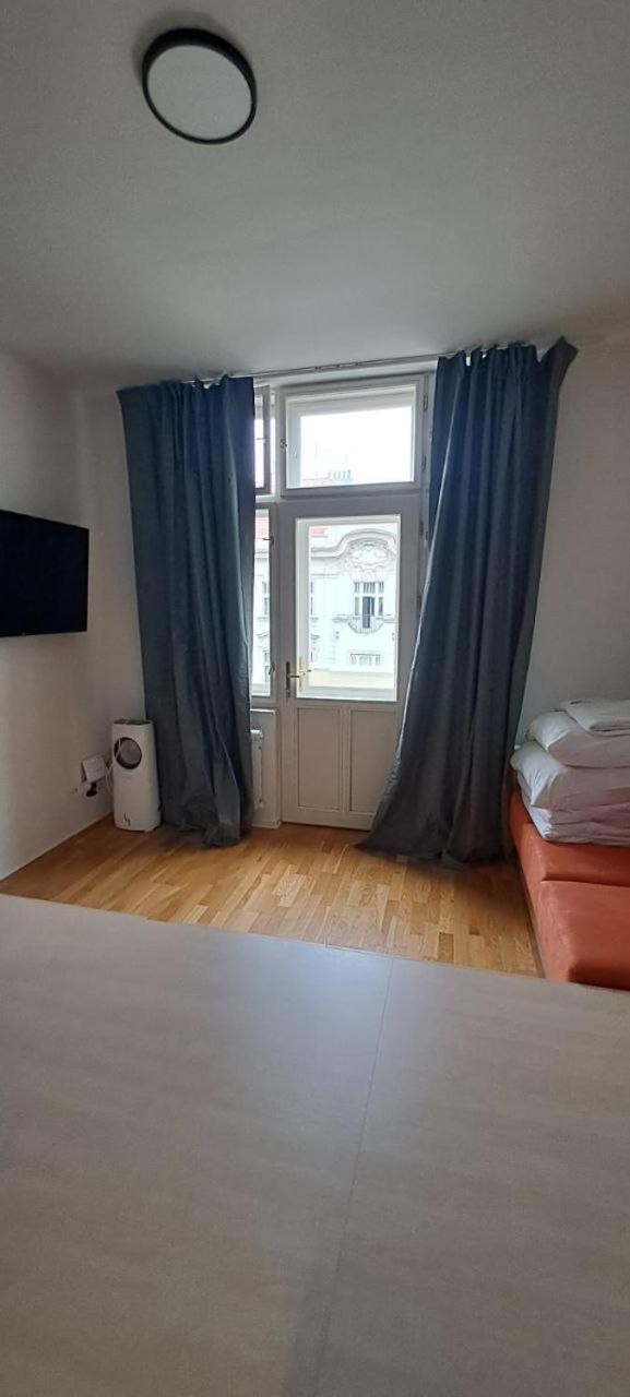 Studio With Balcony