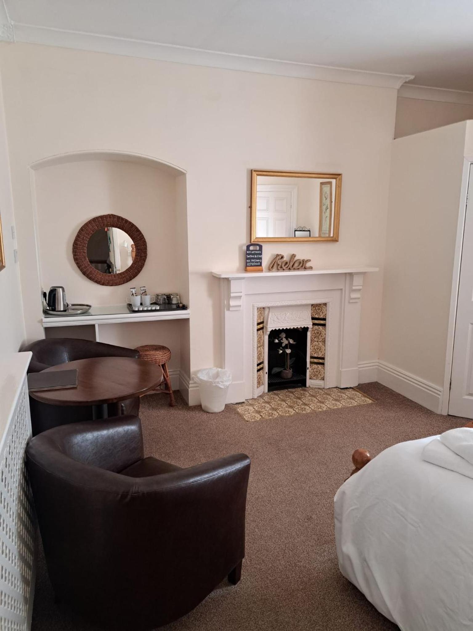 Superior King Room photo 2