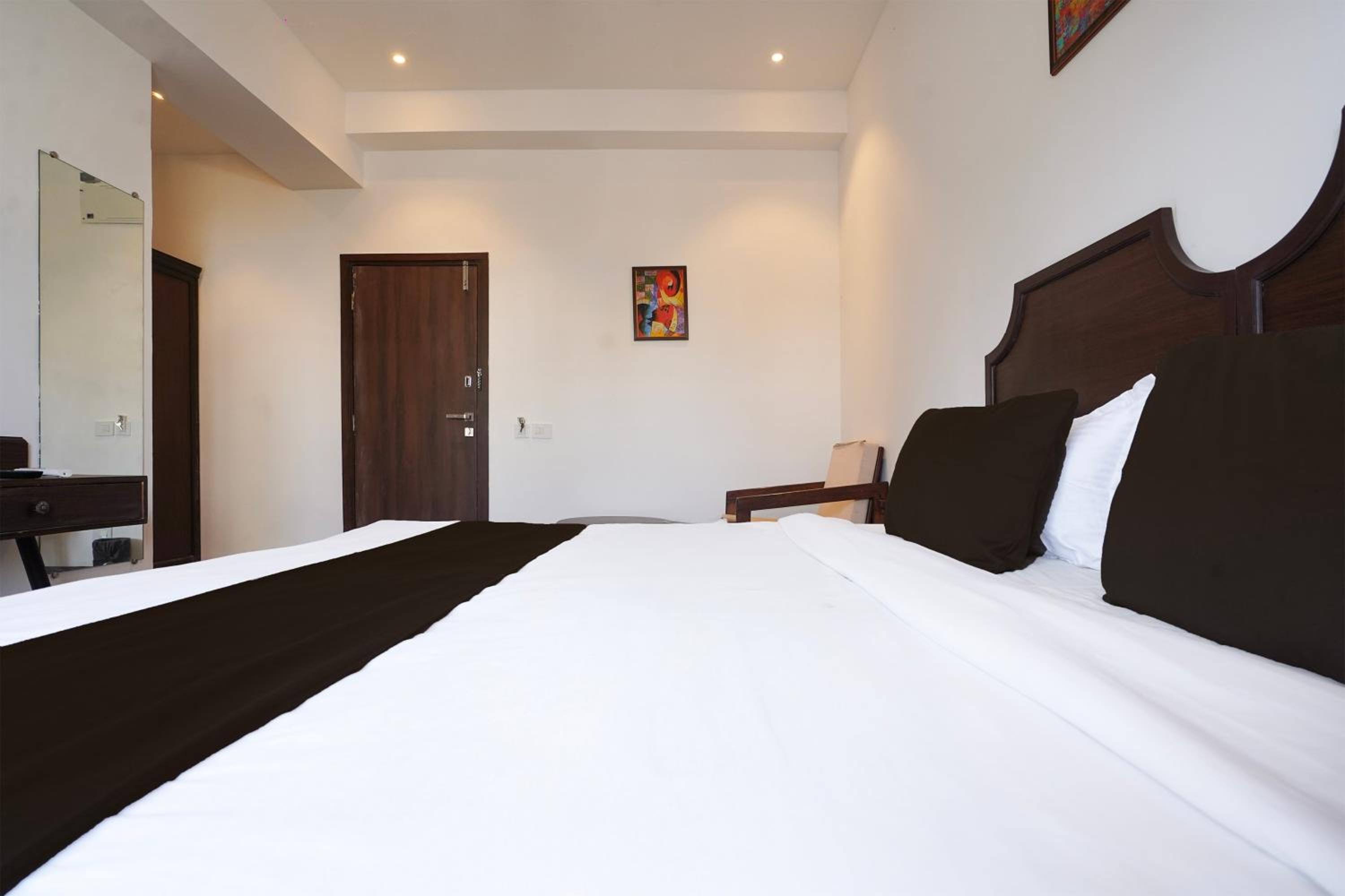 Standard Double Room photo 3