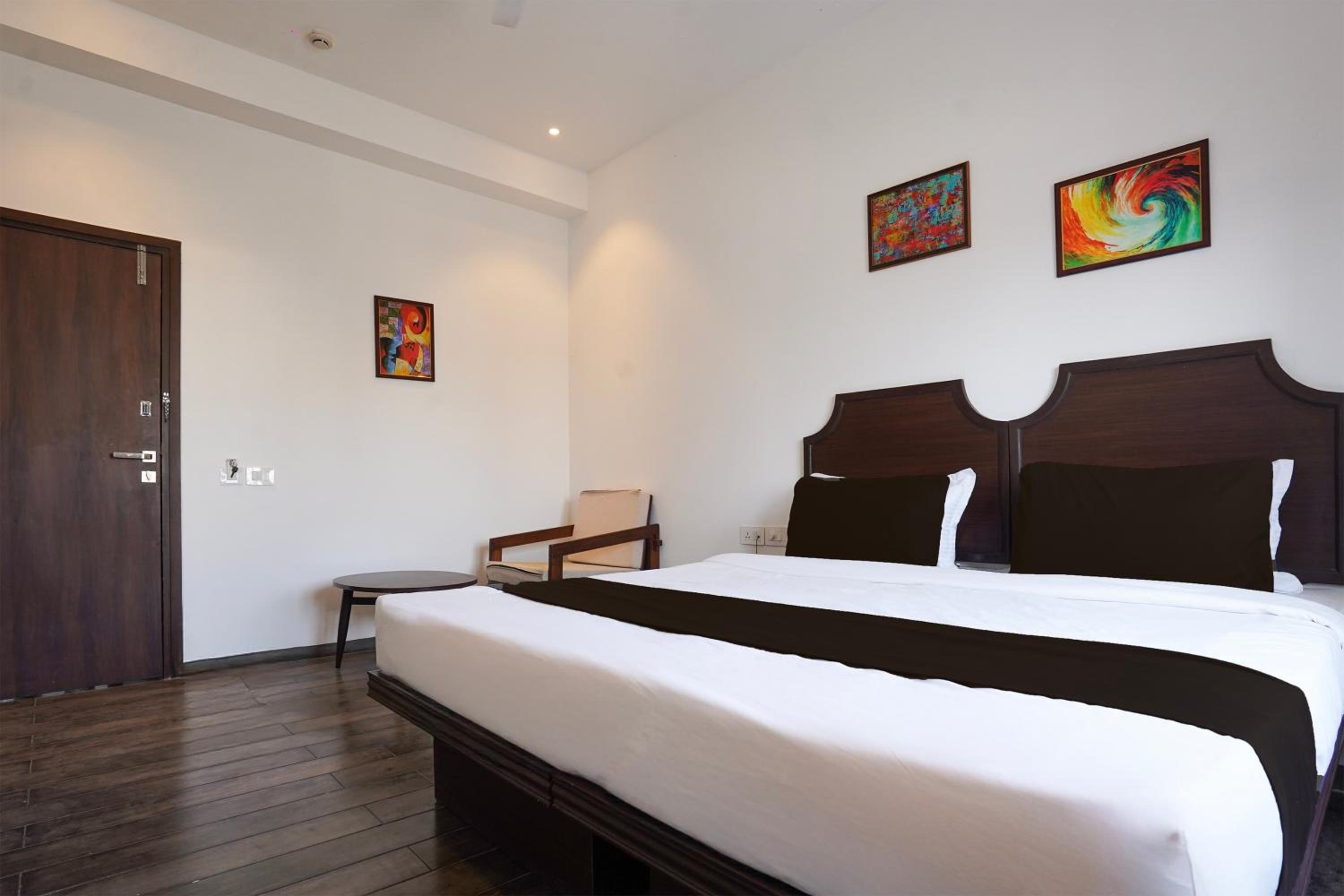 Standard Double Room photo 2