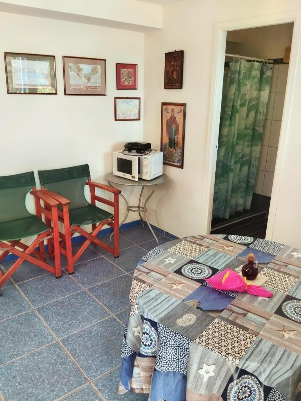 Two-Bedroom Apartment with Sea View photo 2