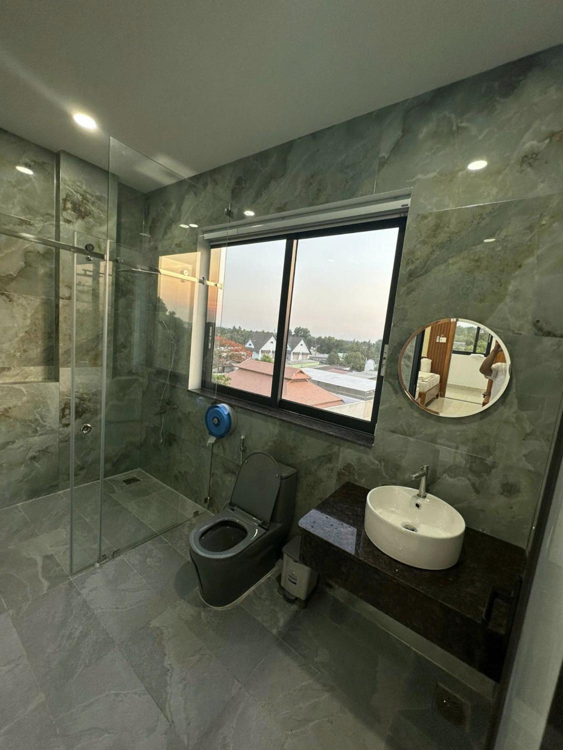 Queen Room With Pool View photo 1