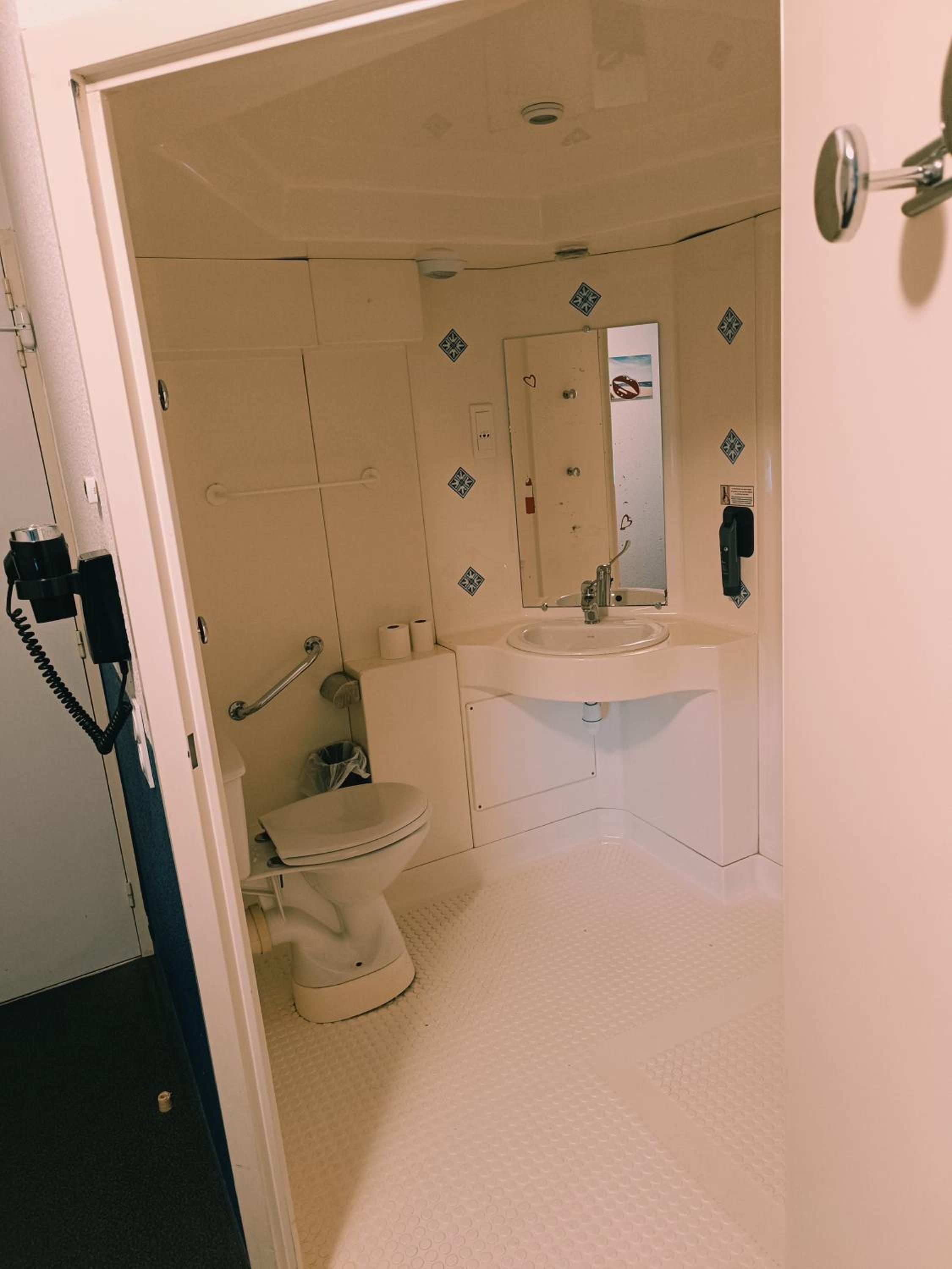 Double Room - Disability Access - Photo 2