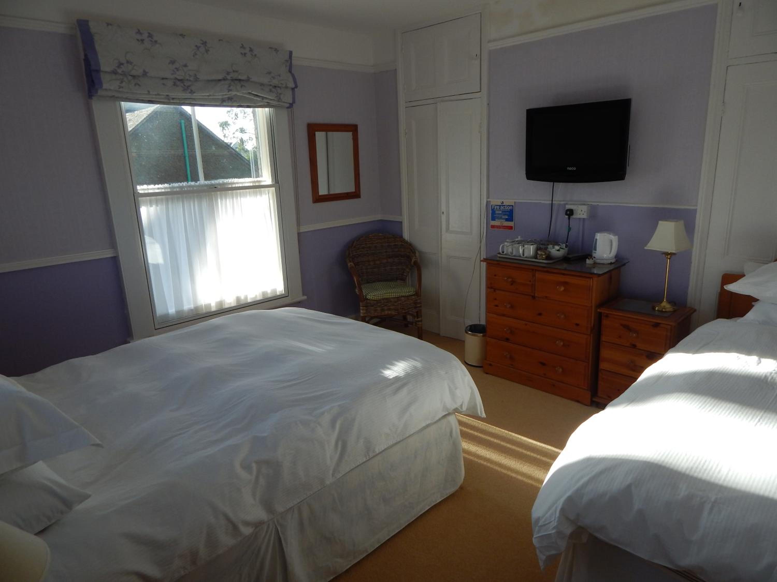Double or Twin Room with Private External Bathroom photo 3