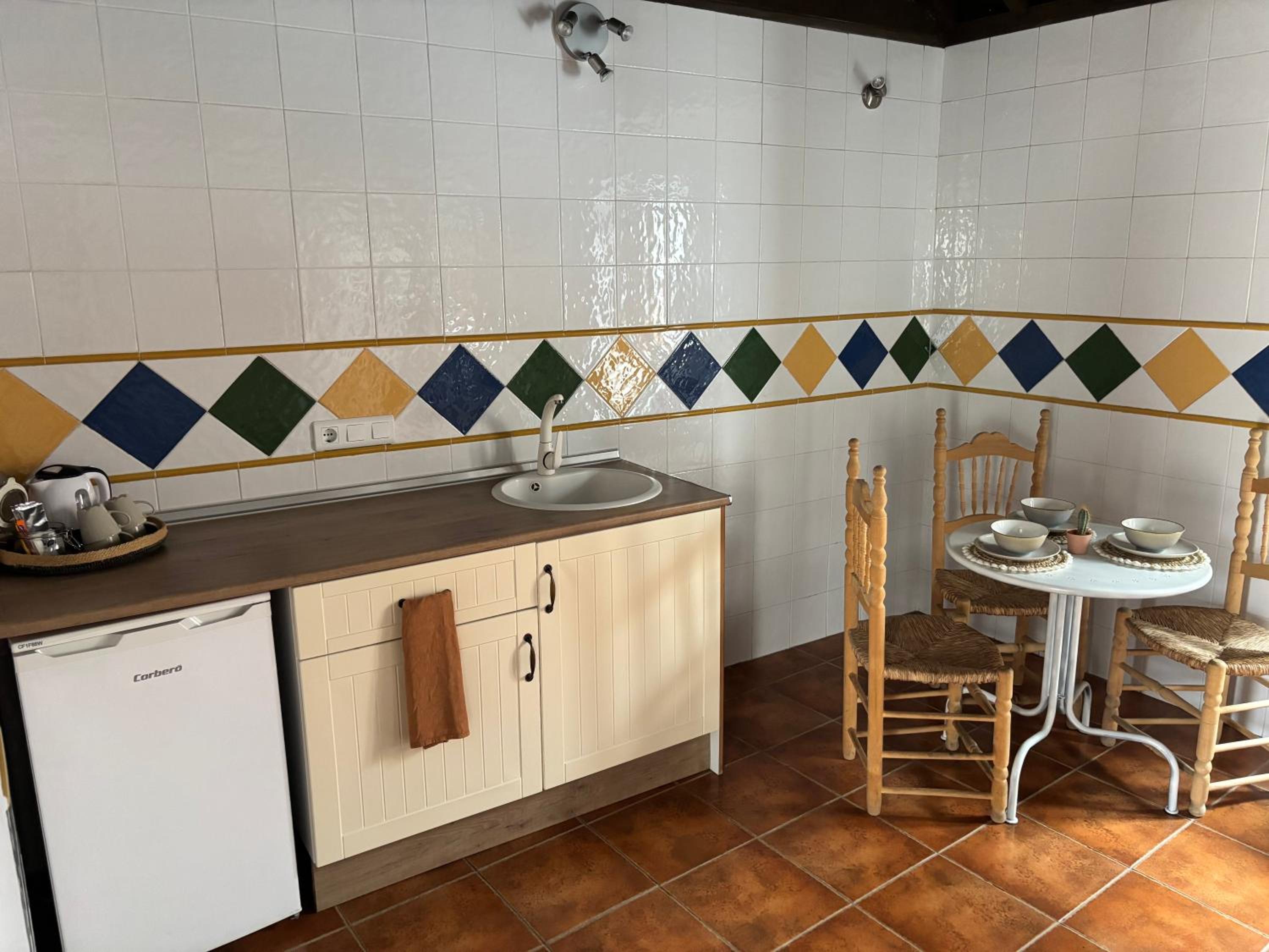 Double Room with Private Bathroom photo 2